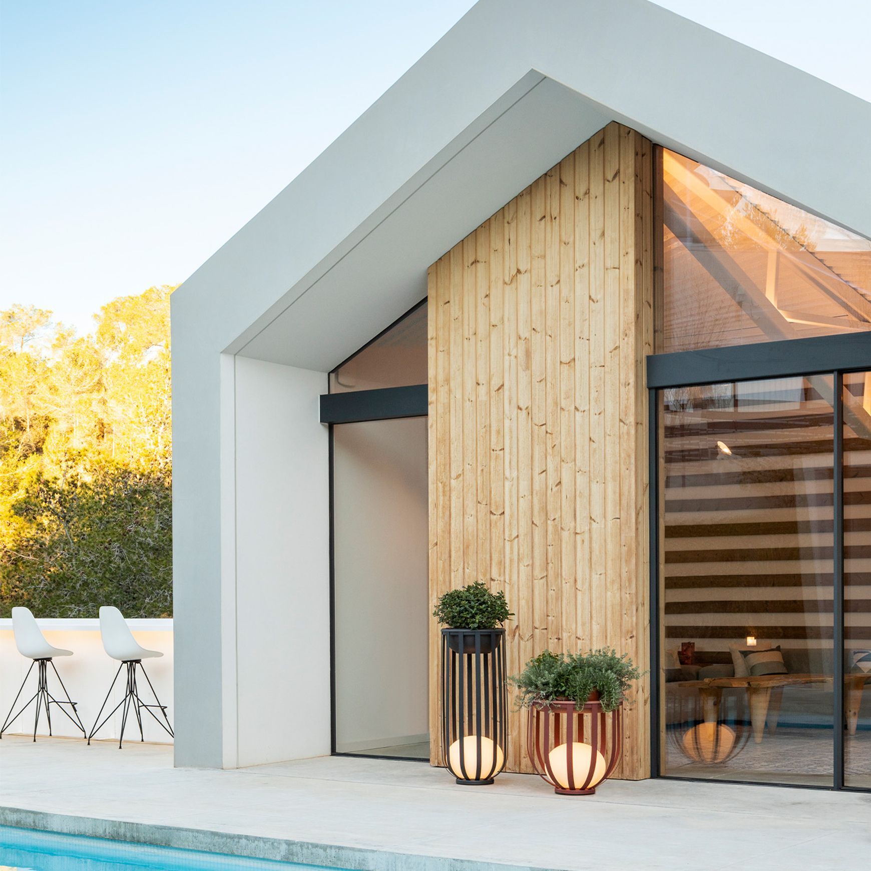 Bols Tall Outdoor Floor Lamp