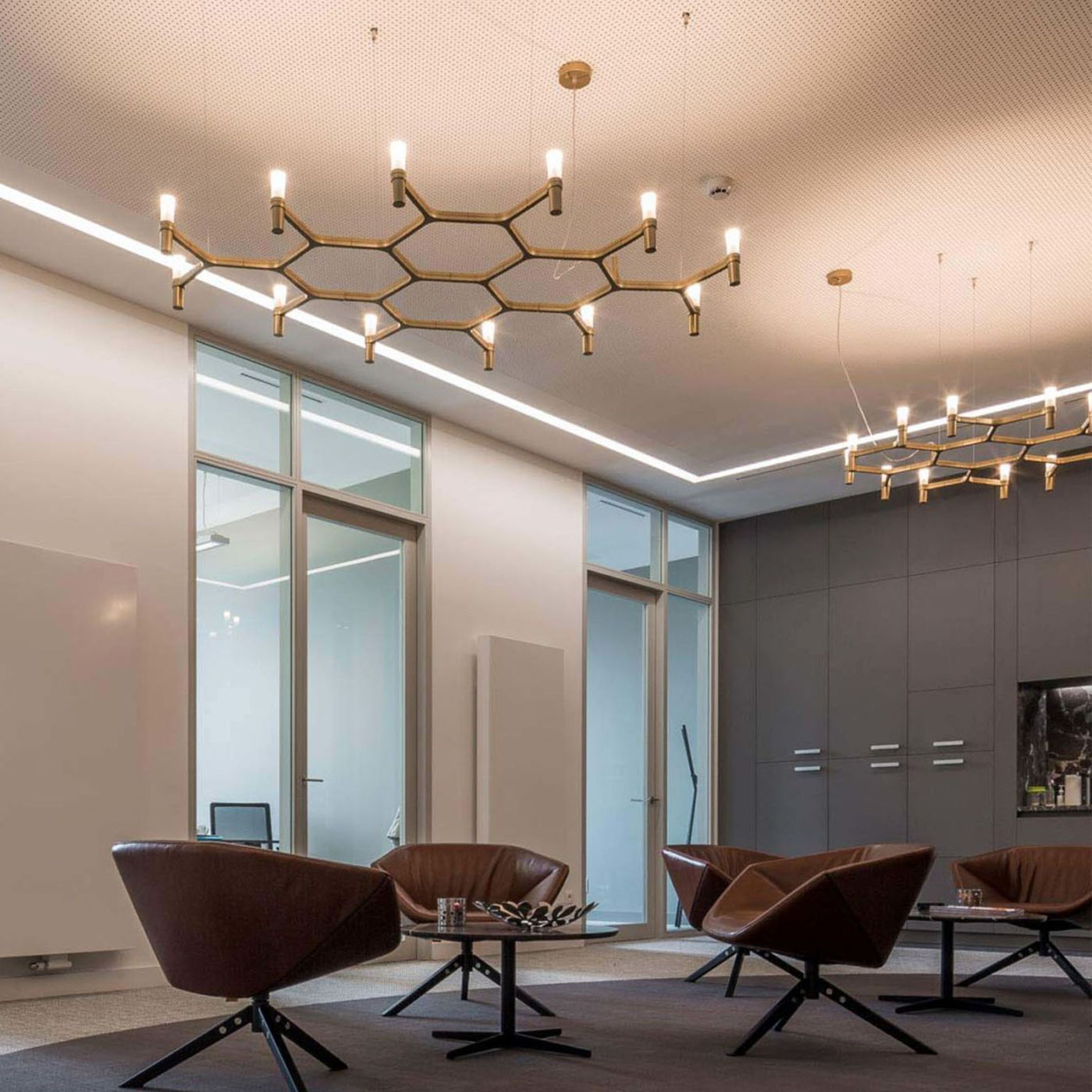 Crown Plana Pendant Light