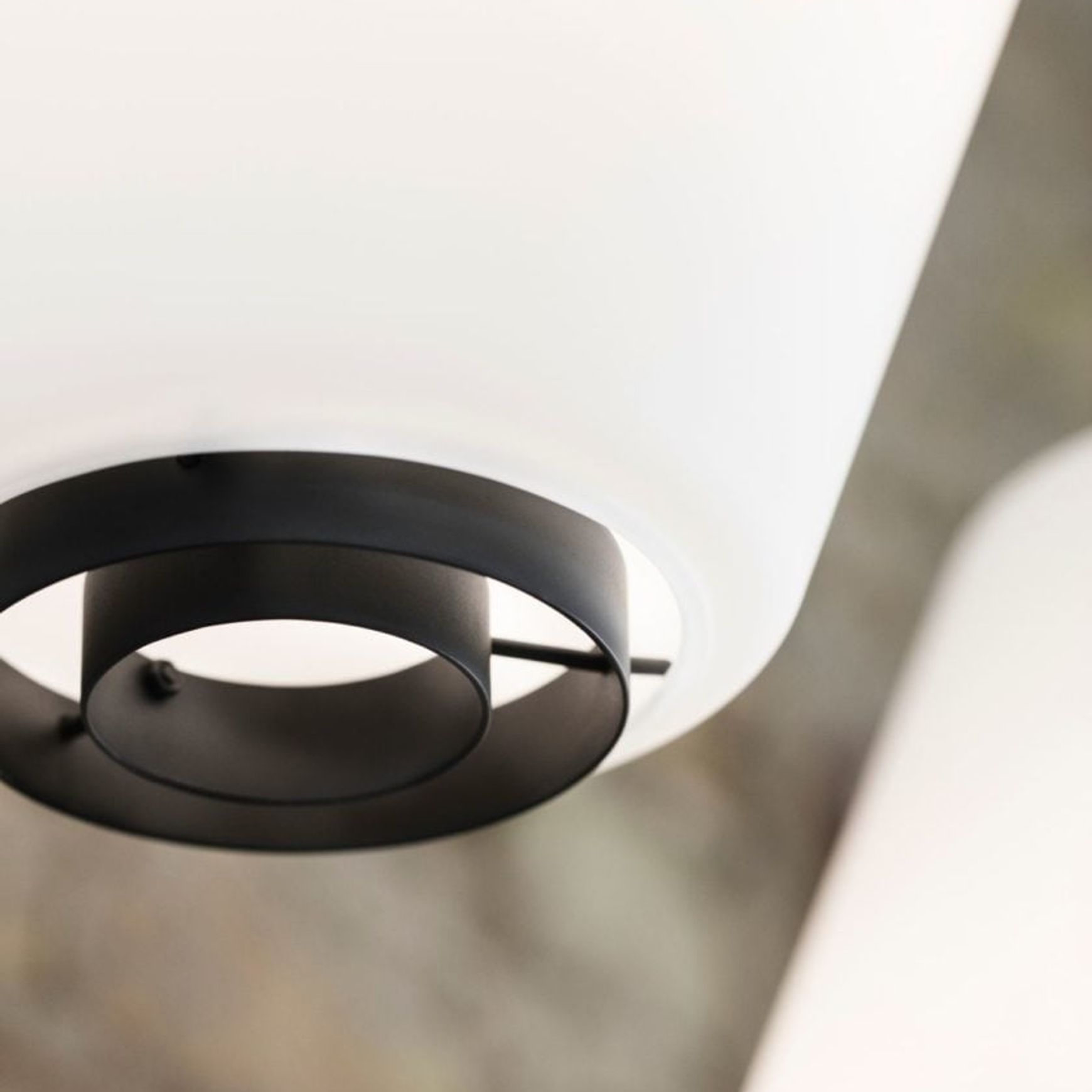 Dahl Pendant Light