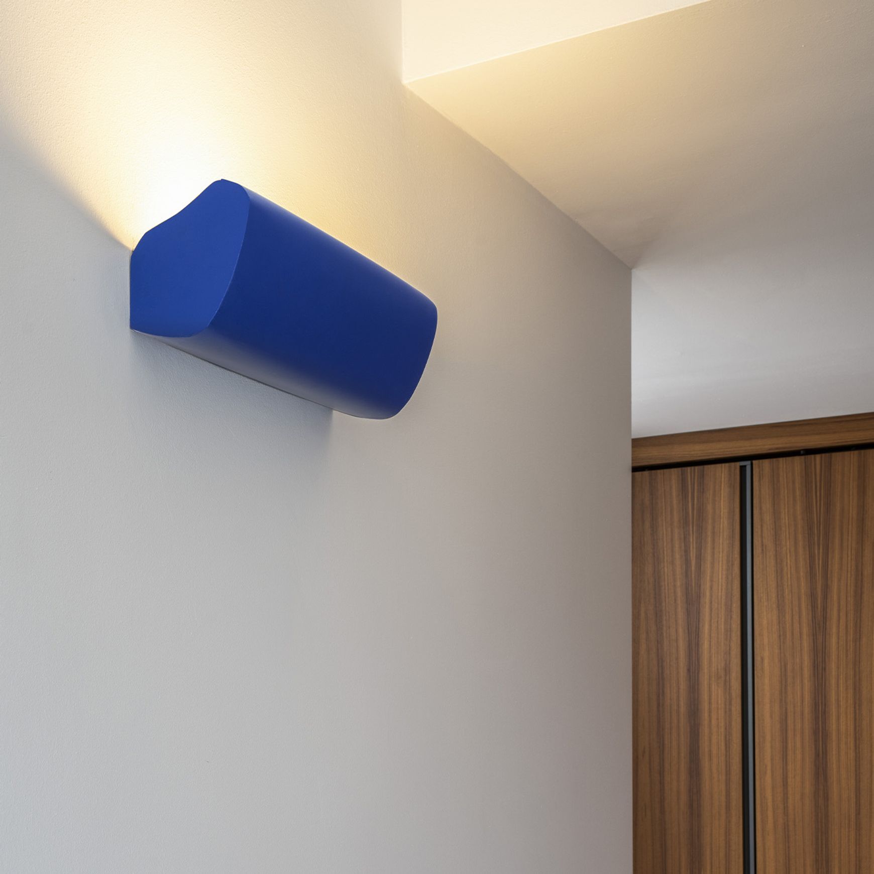 Applique Radieuse Wall Light