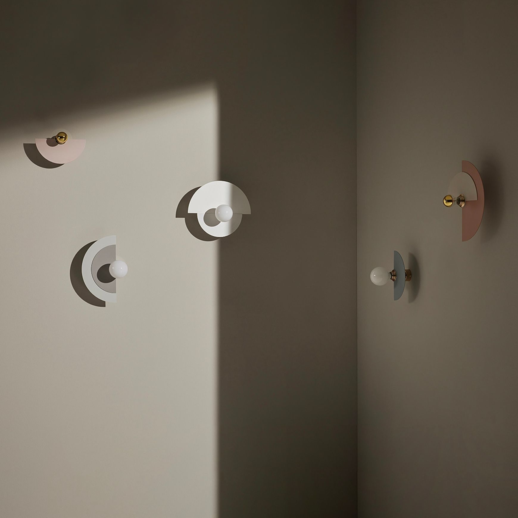 Haban Wall Light