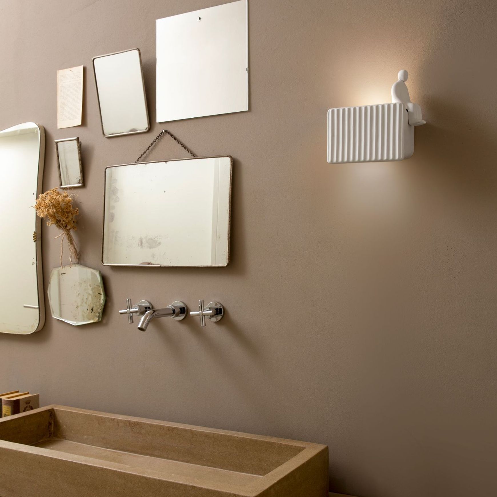Umarell Wall Light