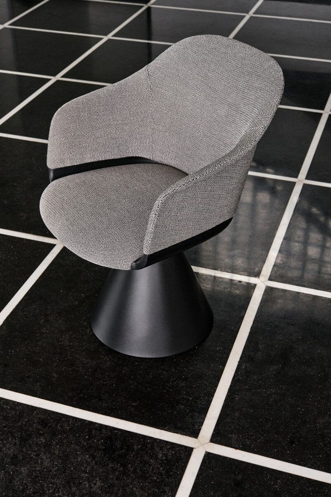 Lyz Dining Chair