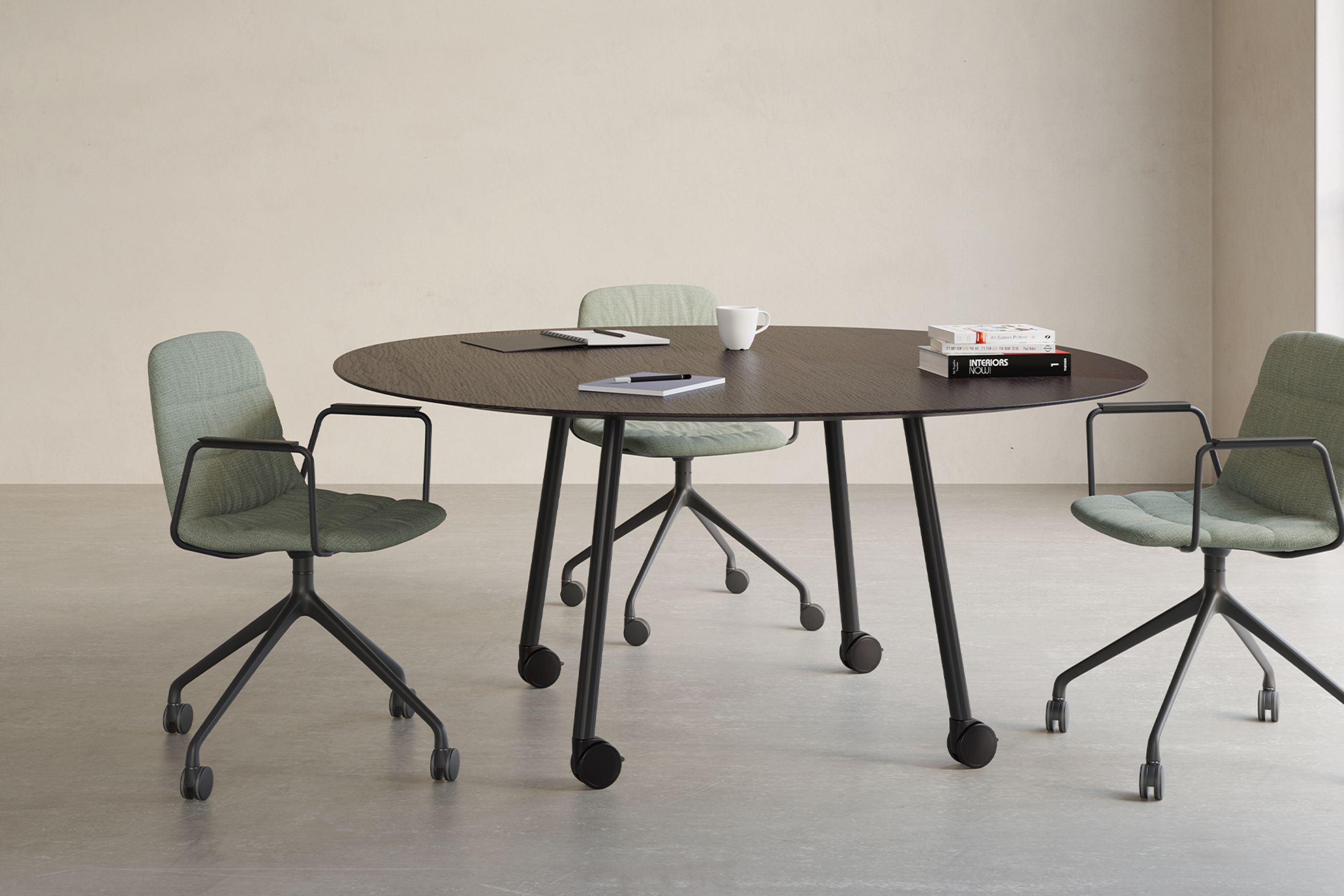 Maarten Chair - Pyramid Swivel with Castors