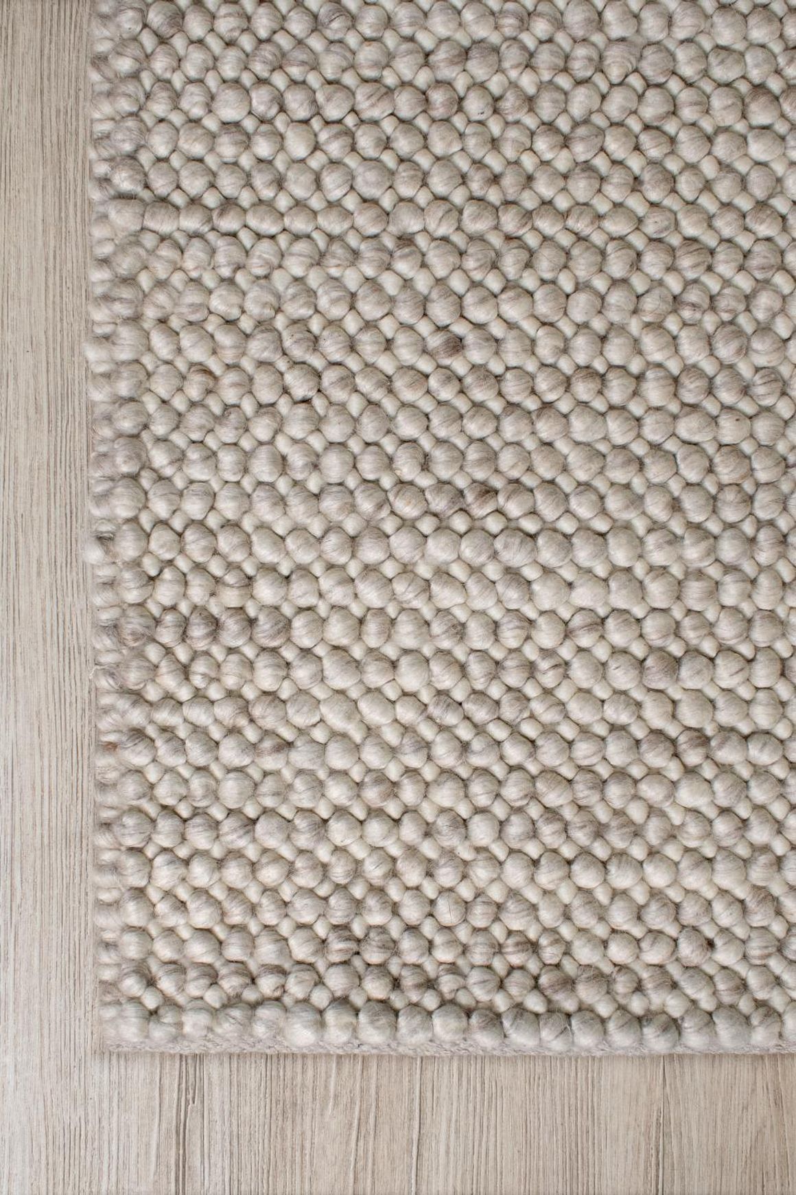 Magic Rug | Linen