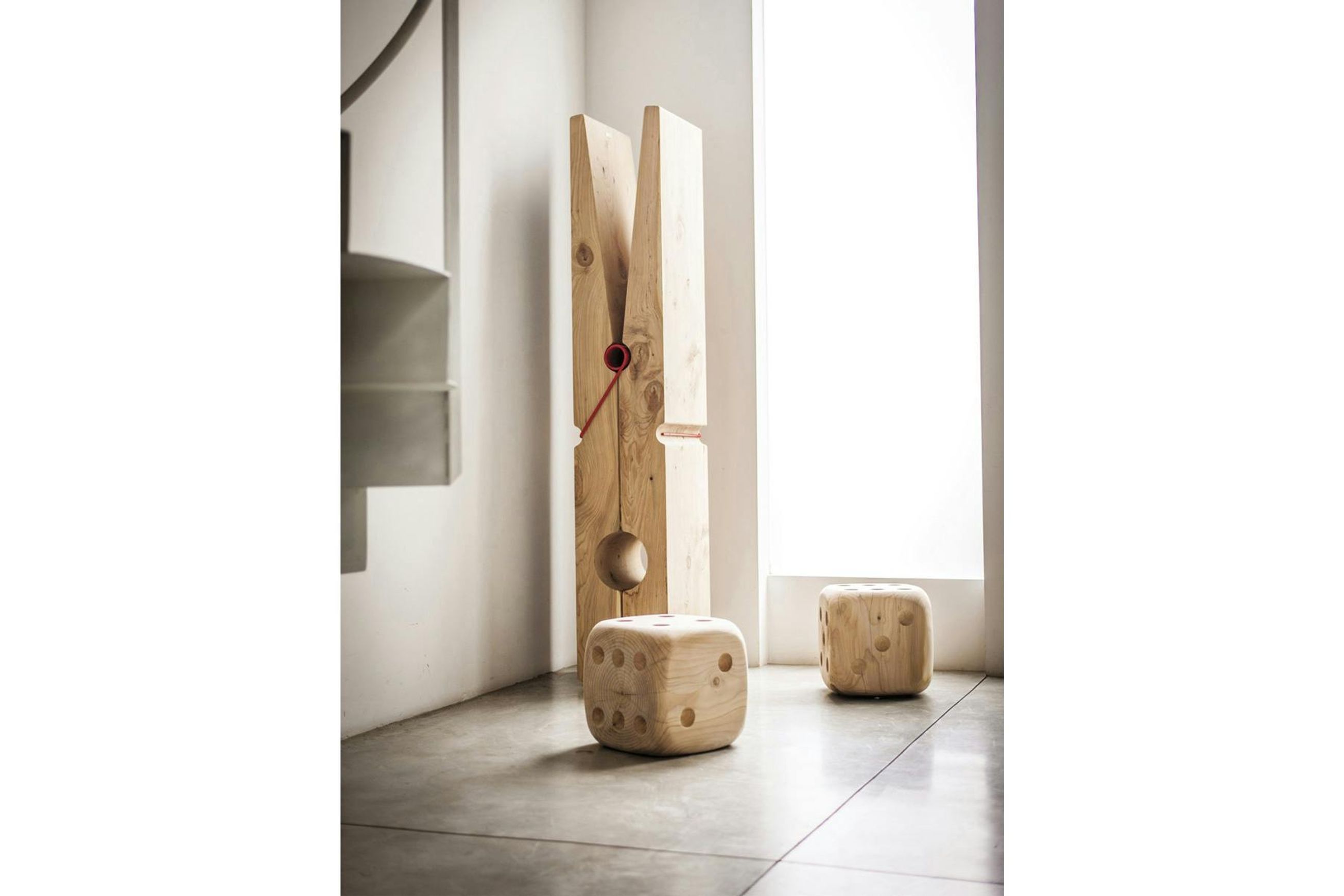 Molletta Bench