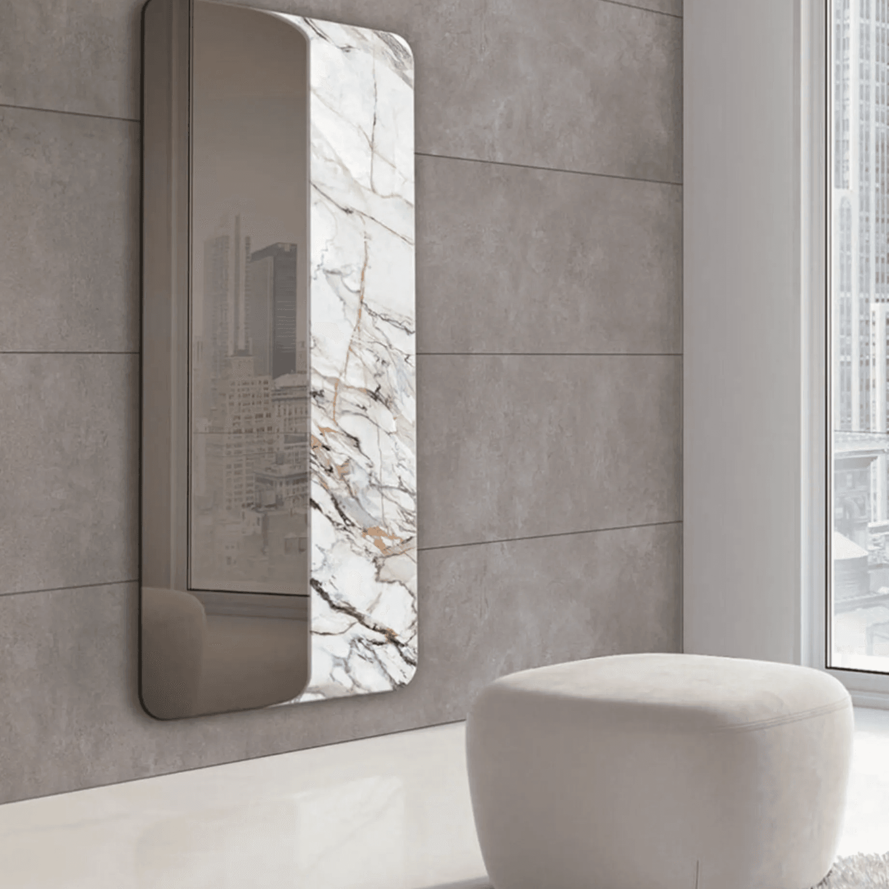 Monolito Mirror