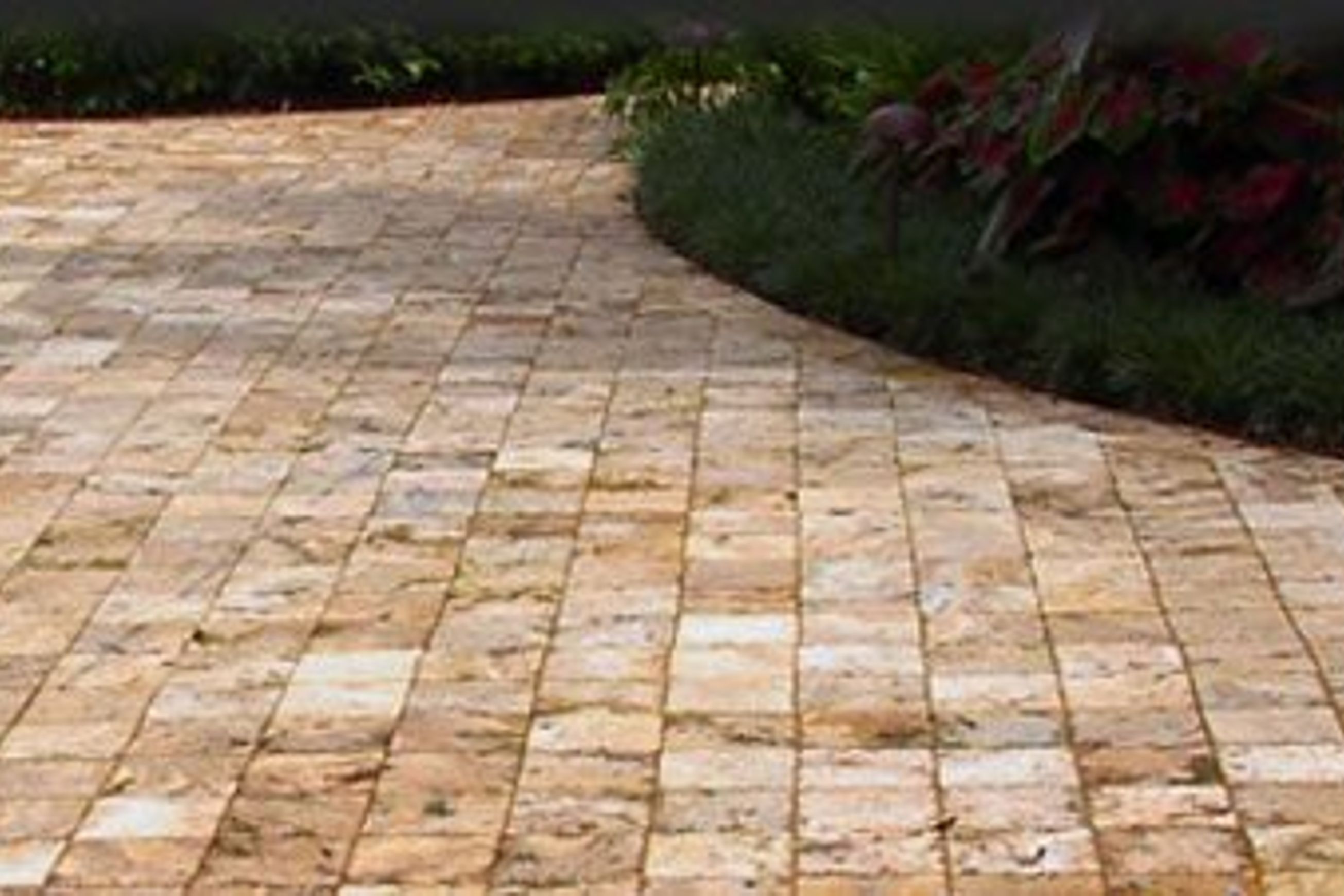 Noce Travertine Cobblestones