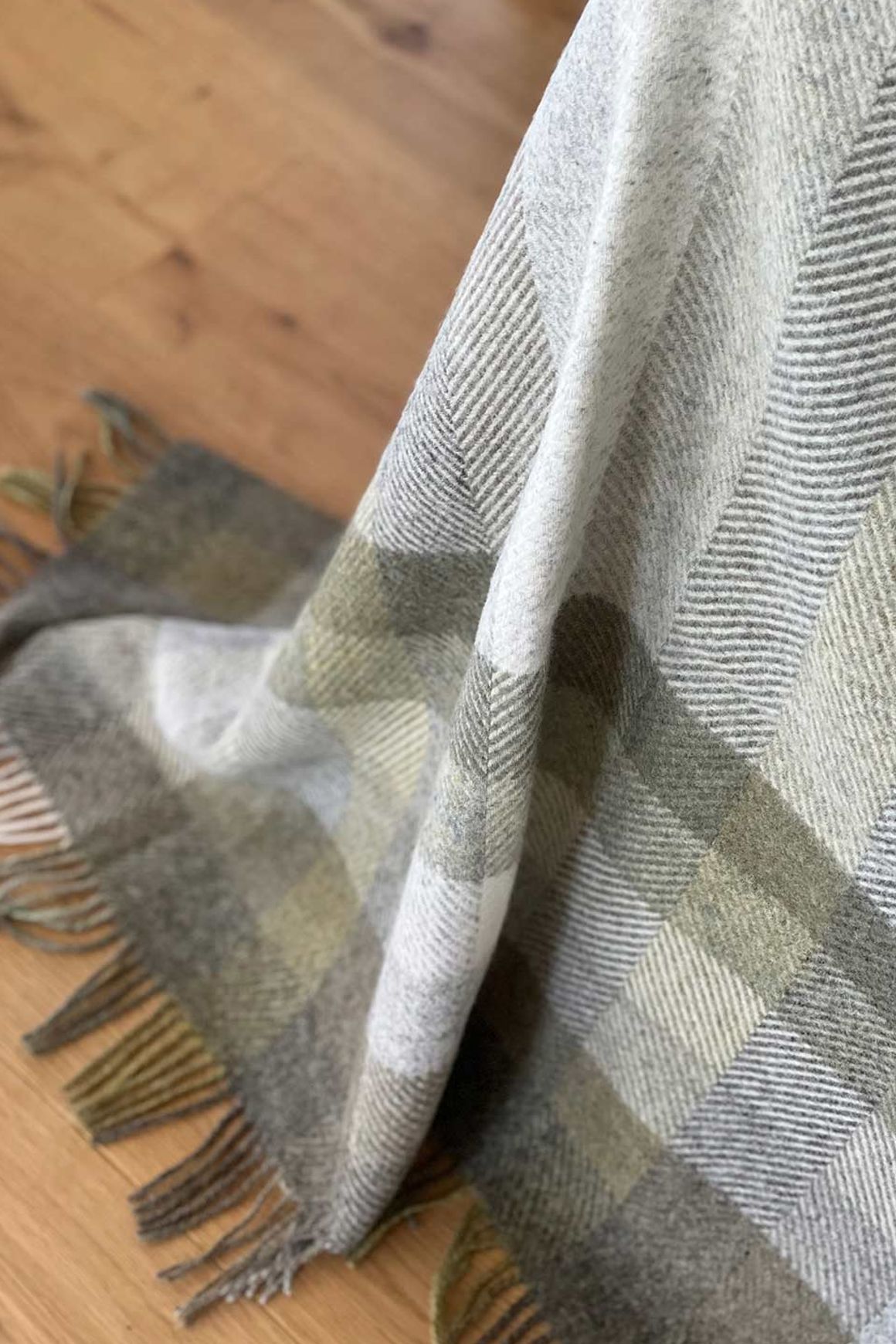 NZ Wool Throw - Woodale - Olive | 100% Pure Wool