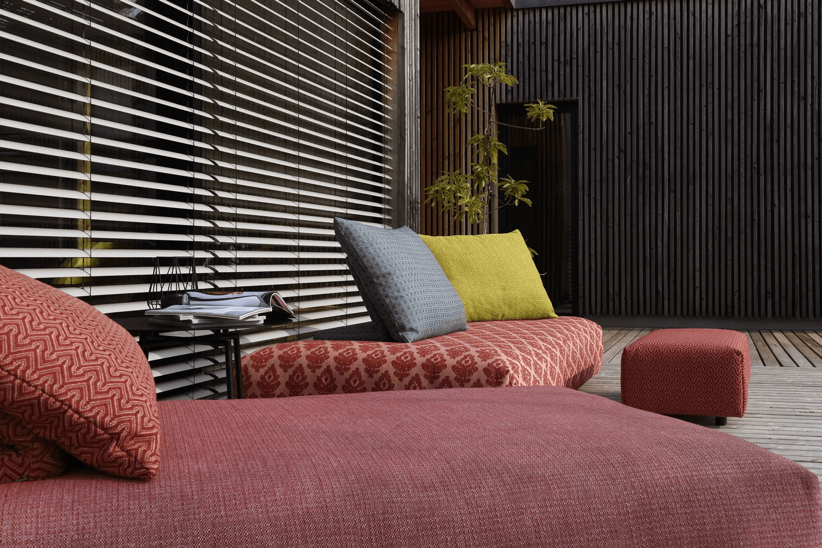 Iwan Outdoor Sofa