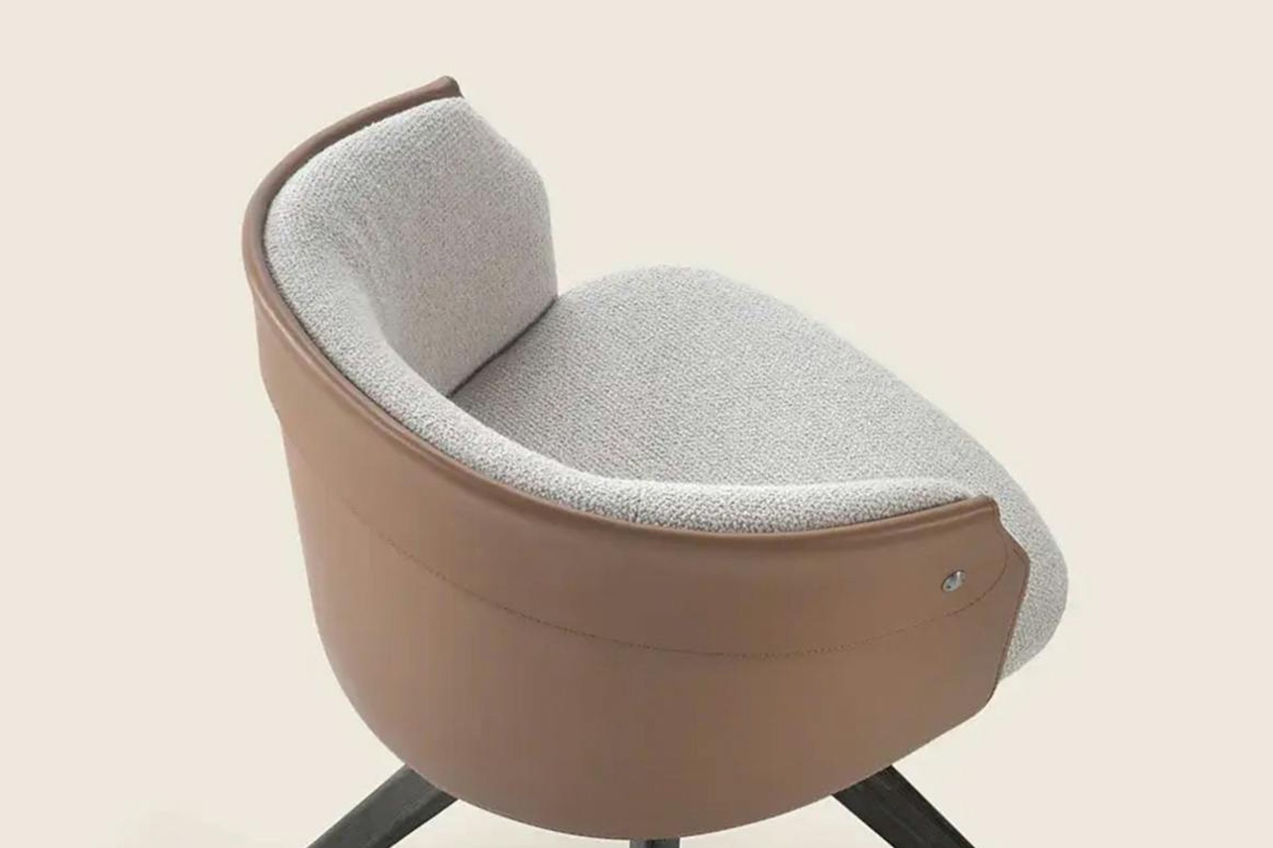 Ozzy Swivel Dining Chair By Flexform