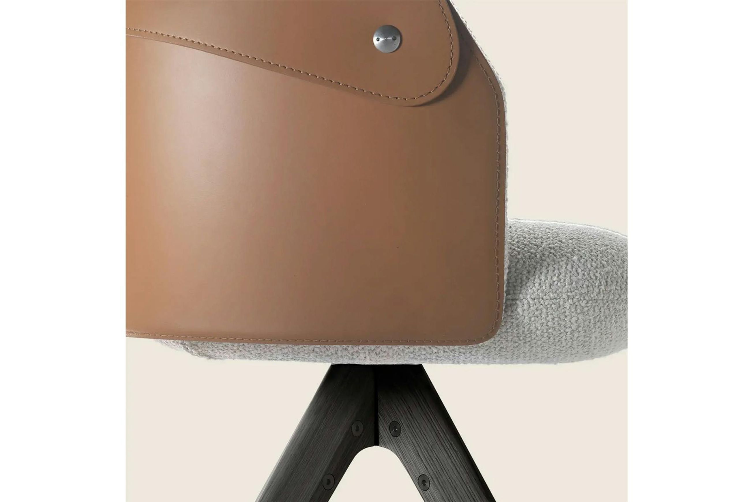 Ozzy Swivel Dining Chair By Flexform