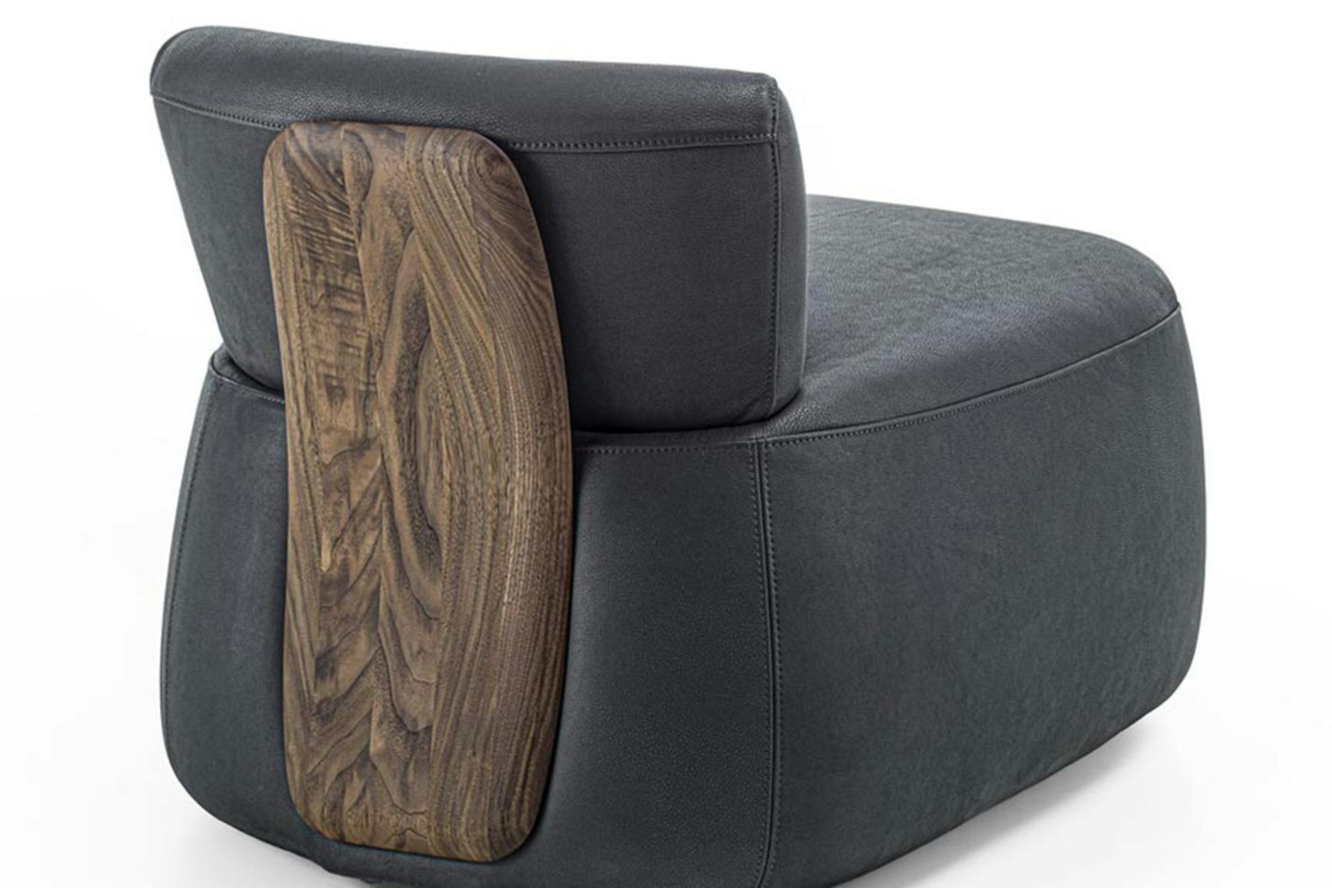 Passo Lounge Chair