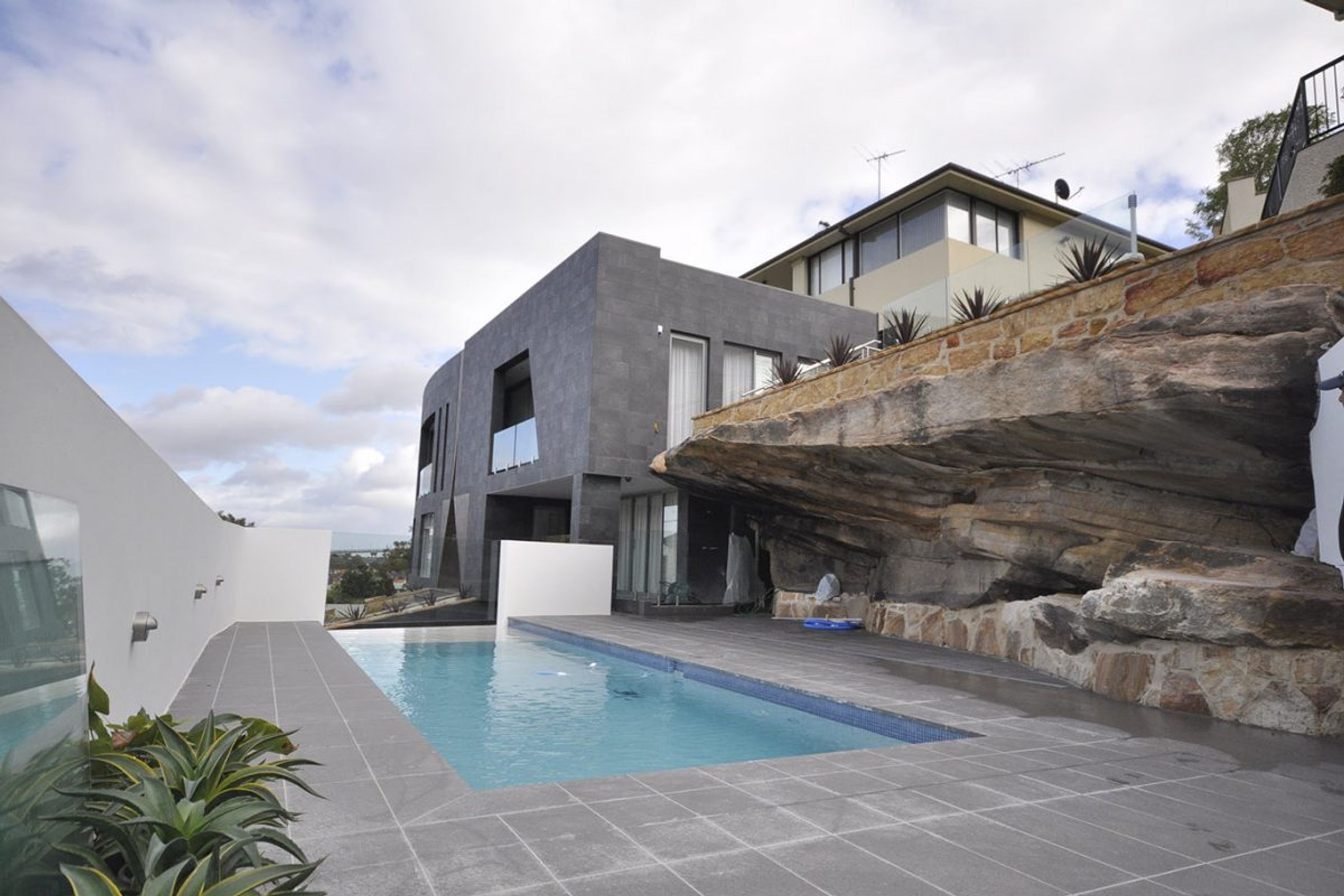 Premium Bluestone Tiles