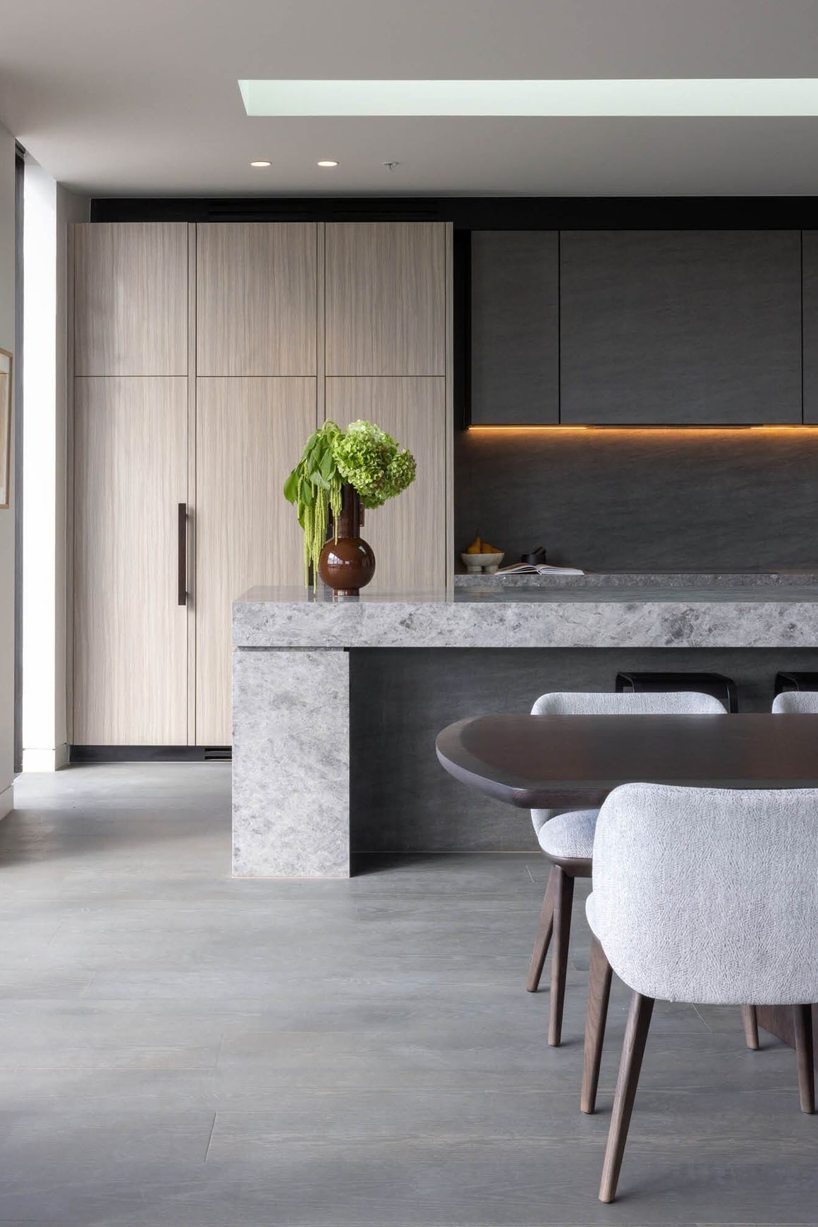 Portland Arc Dining Table
