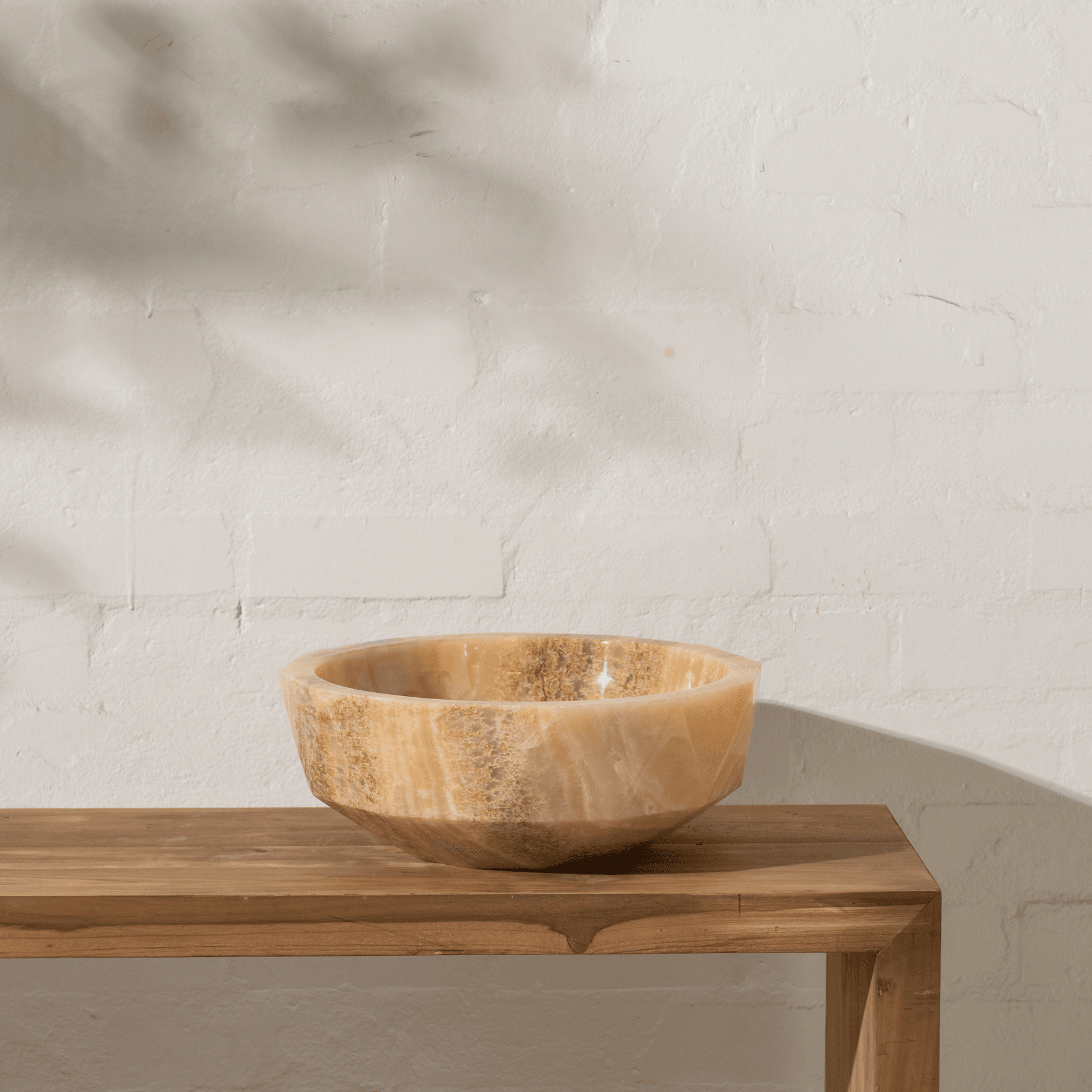 Rae Onyx Faceted Basin