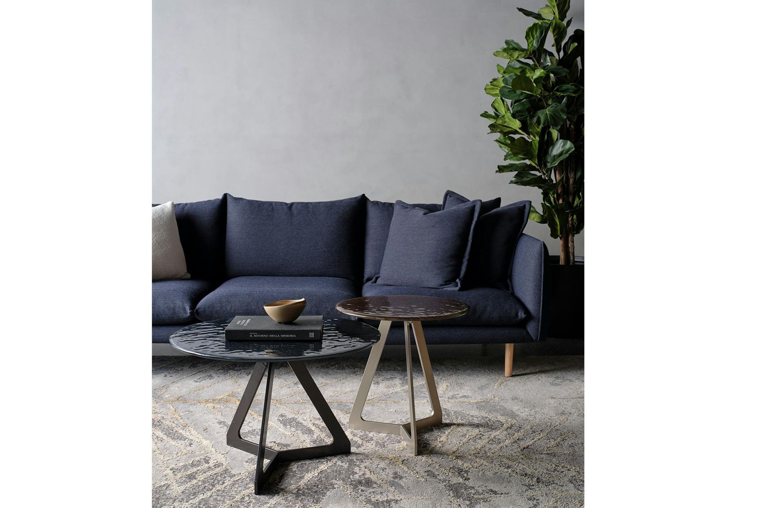 Renn Sofa