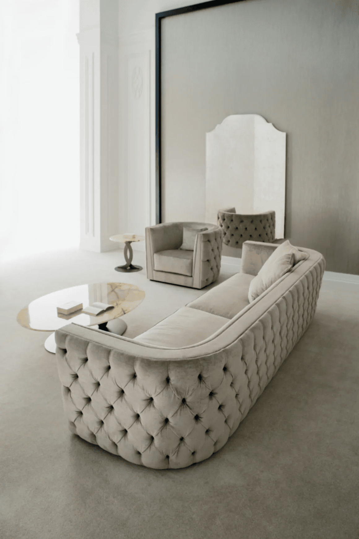 Leandro Armchair
