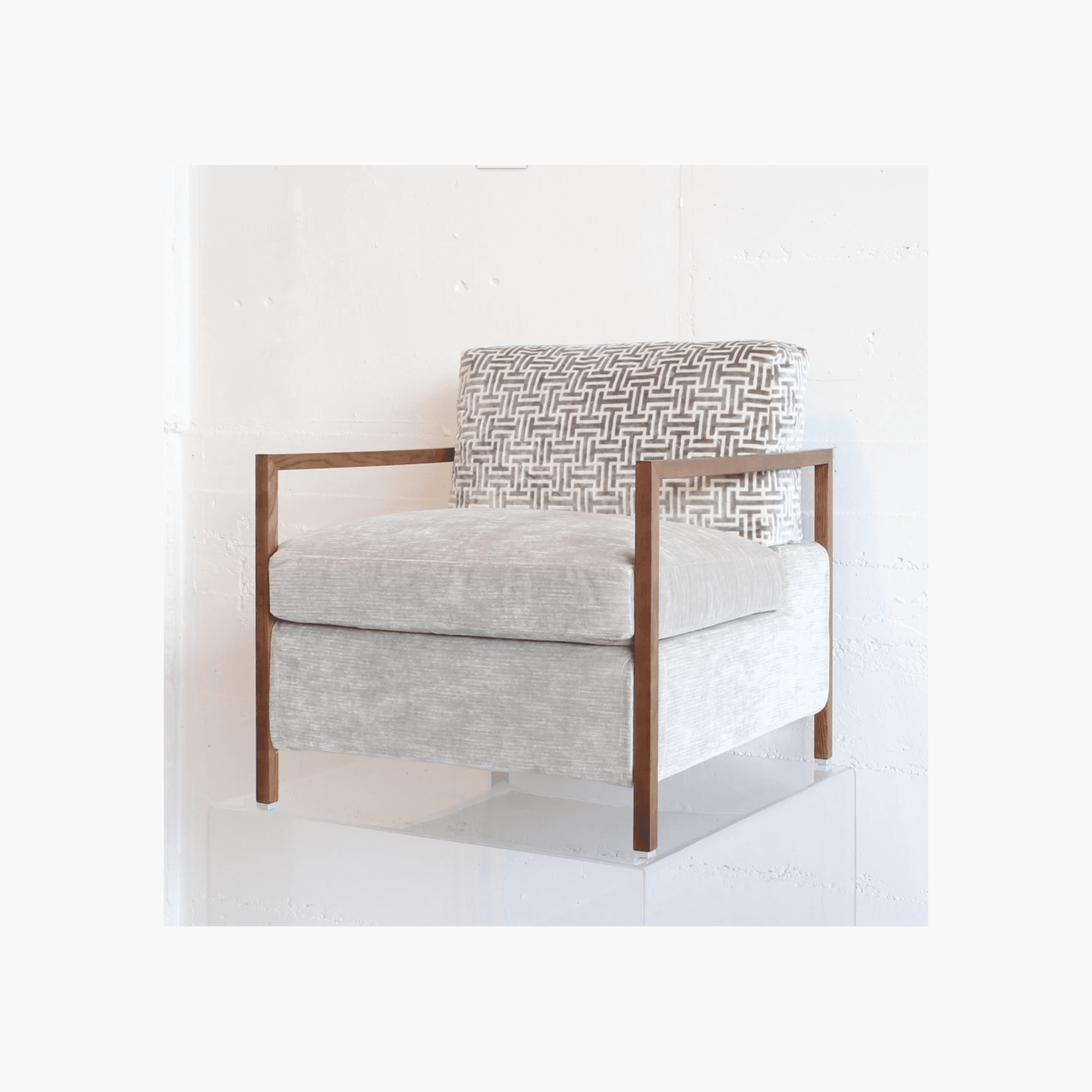 Numa Armchair
