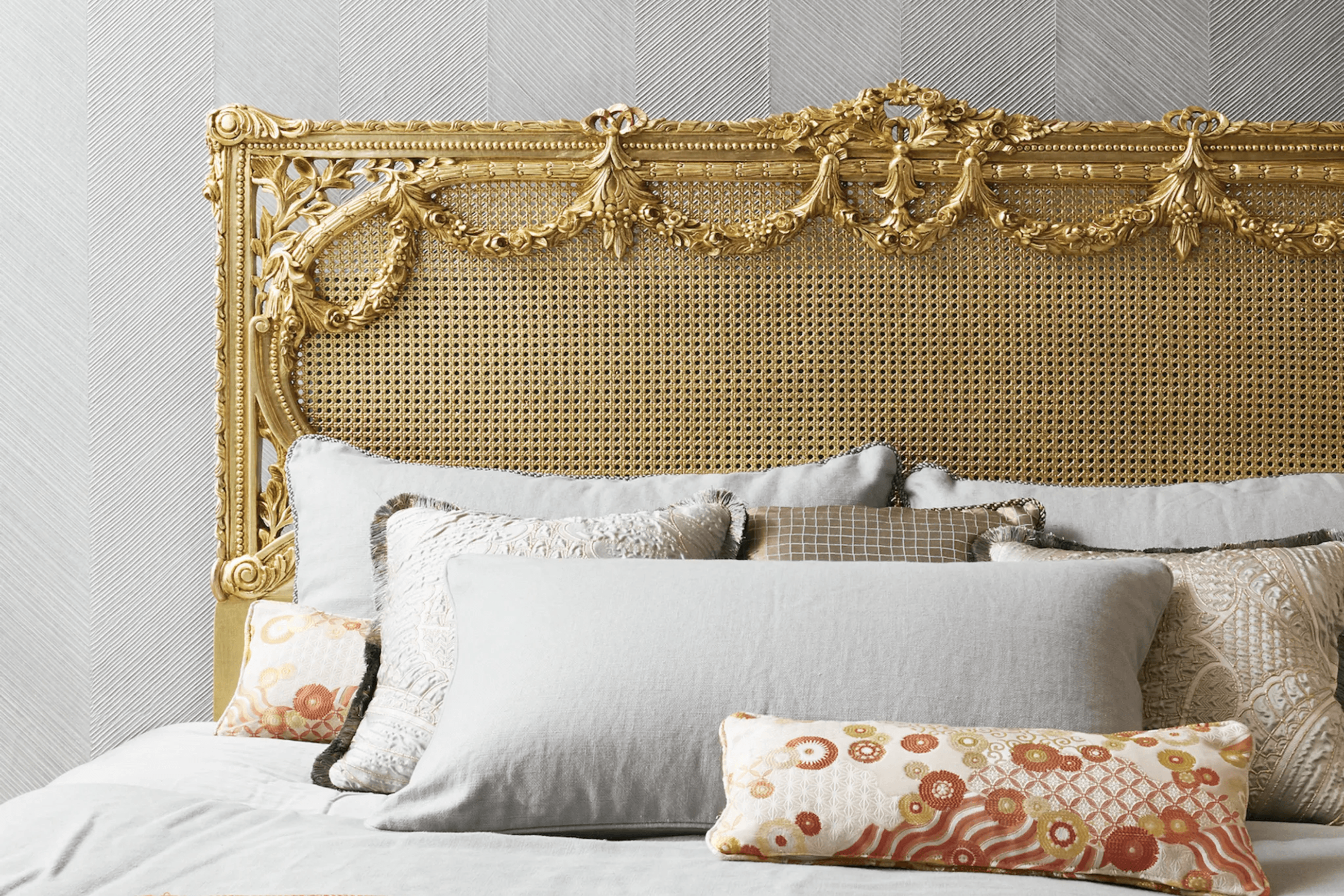 60200 Bed