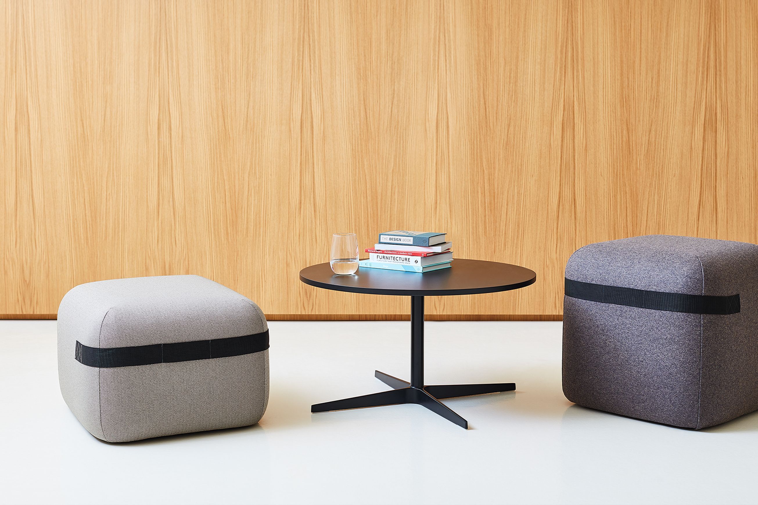 Season Outdoor Pouf