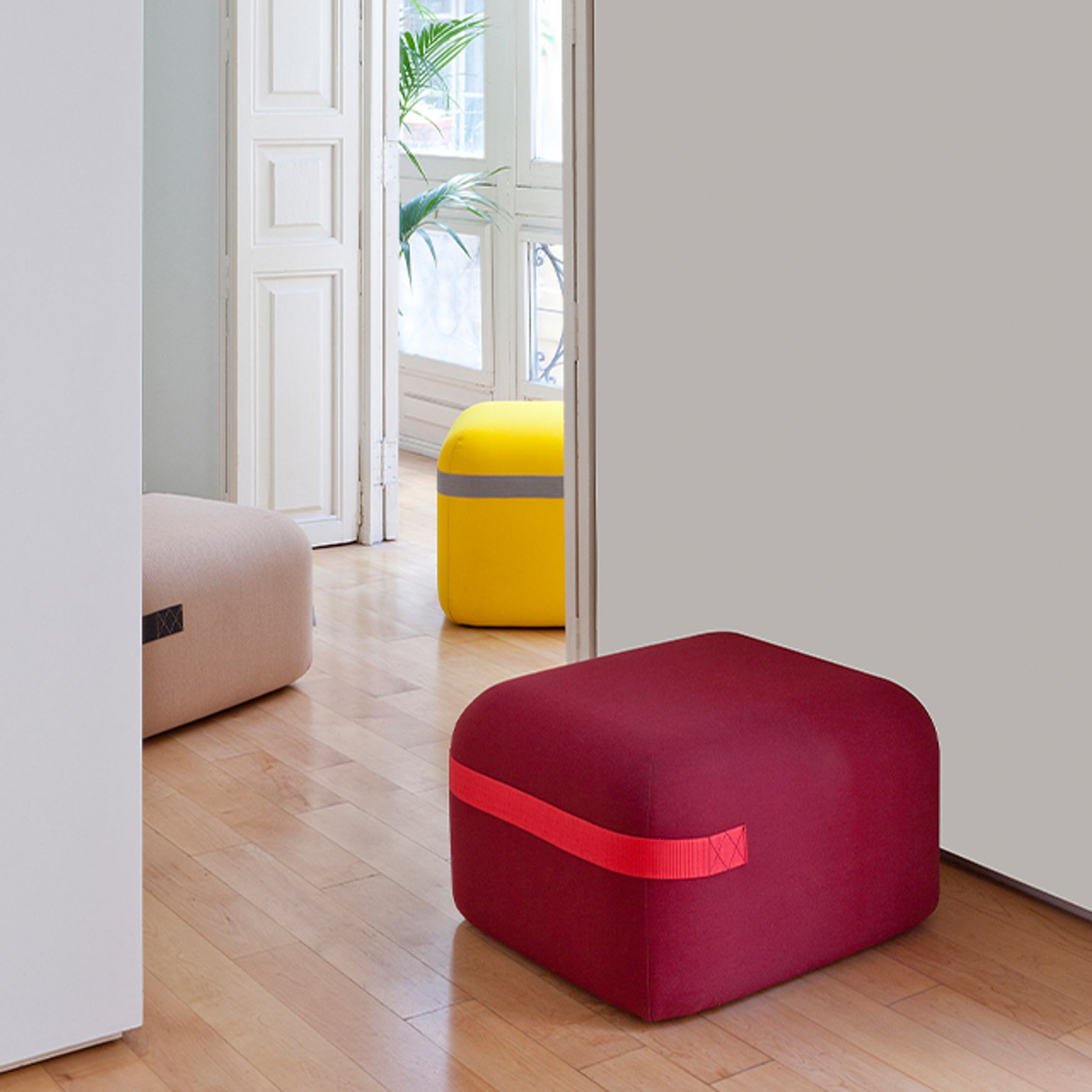Season Pouf