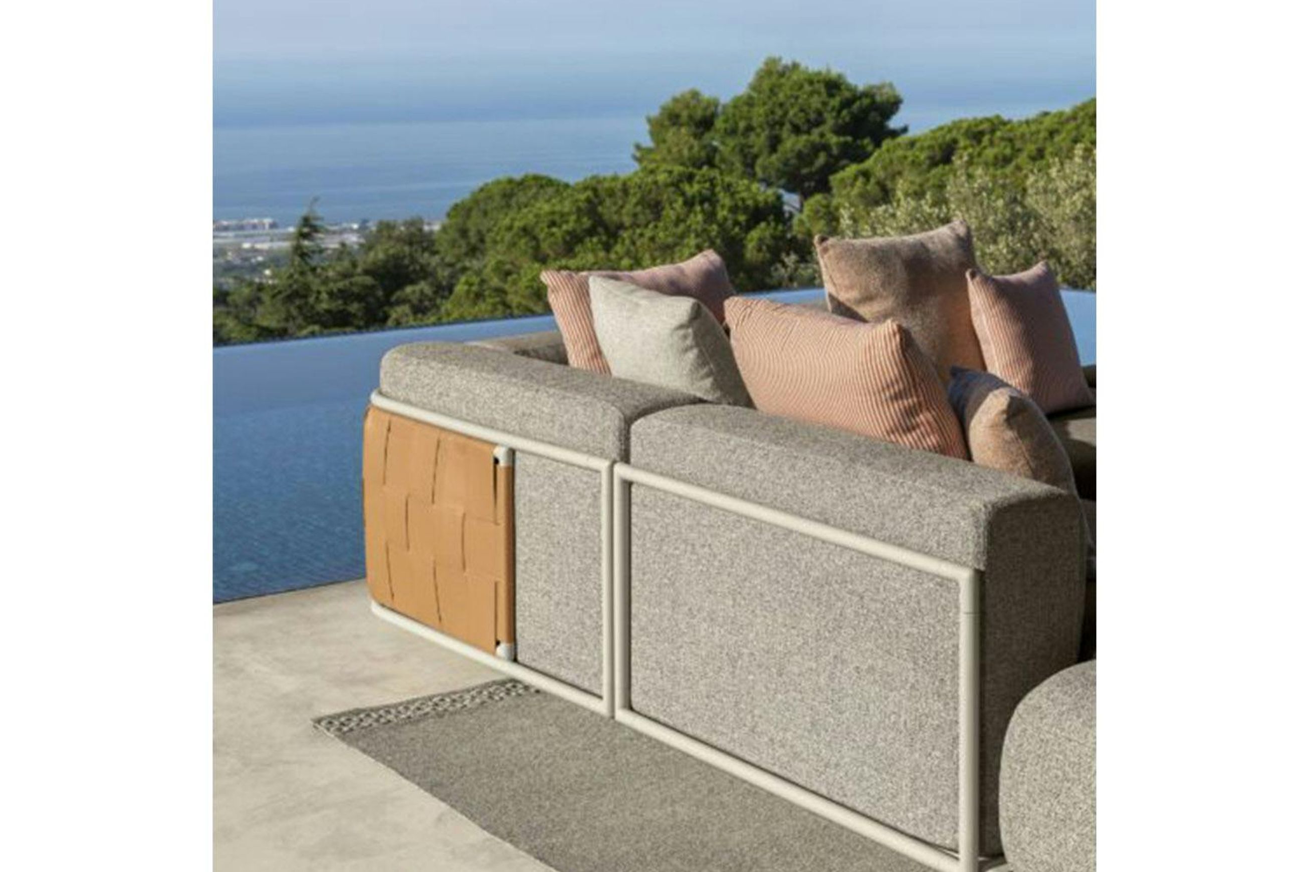 Tresse Outdoor Sofa