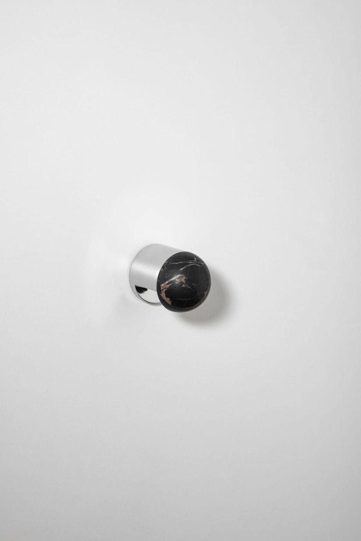 H05 Robe Hook/Cupboard Knob