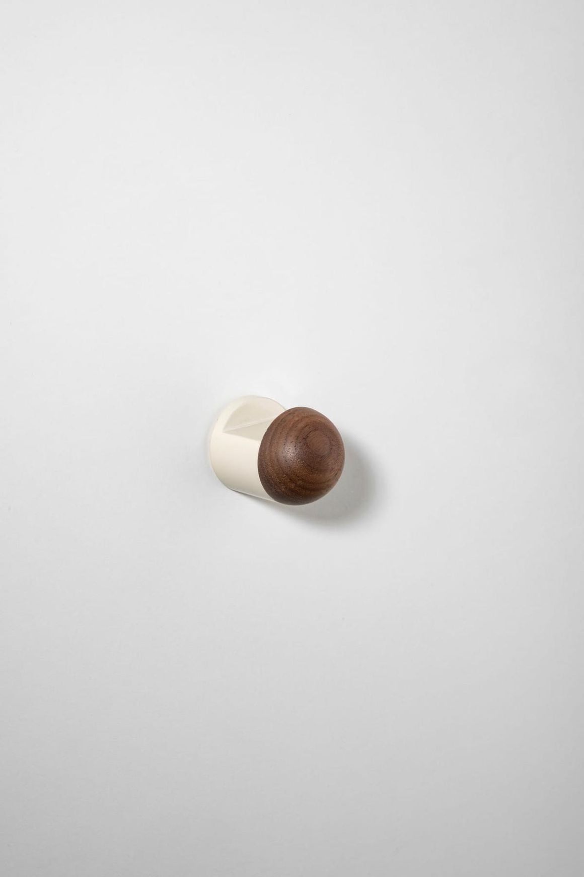 H05 Robe Hook/Cupboard Knob