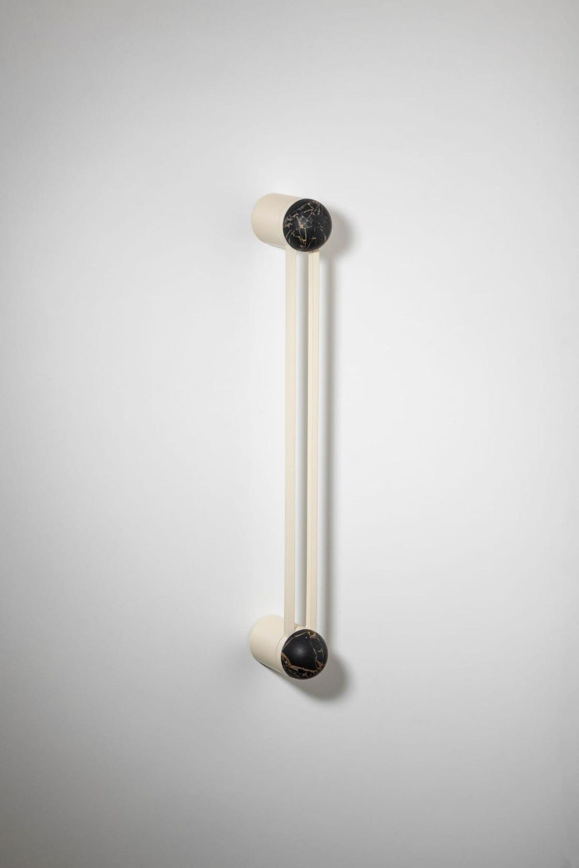 H04 Pull Handle Long