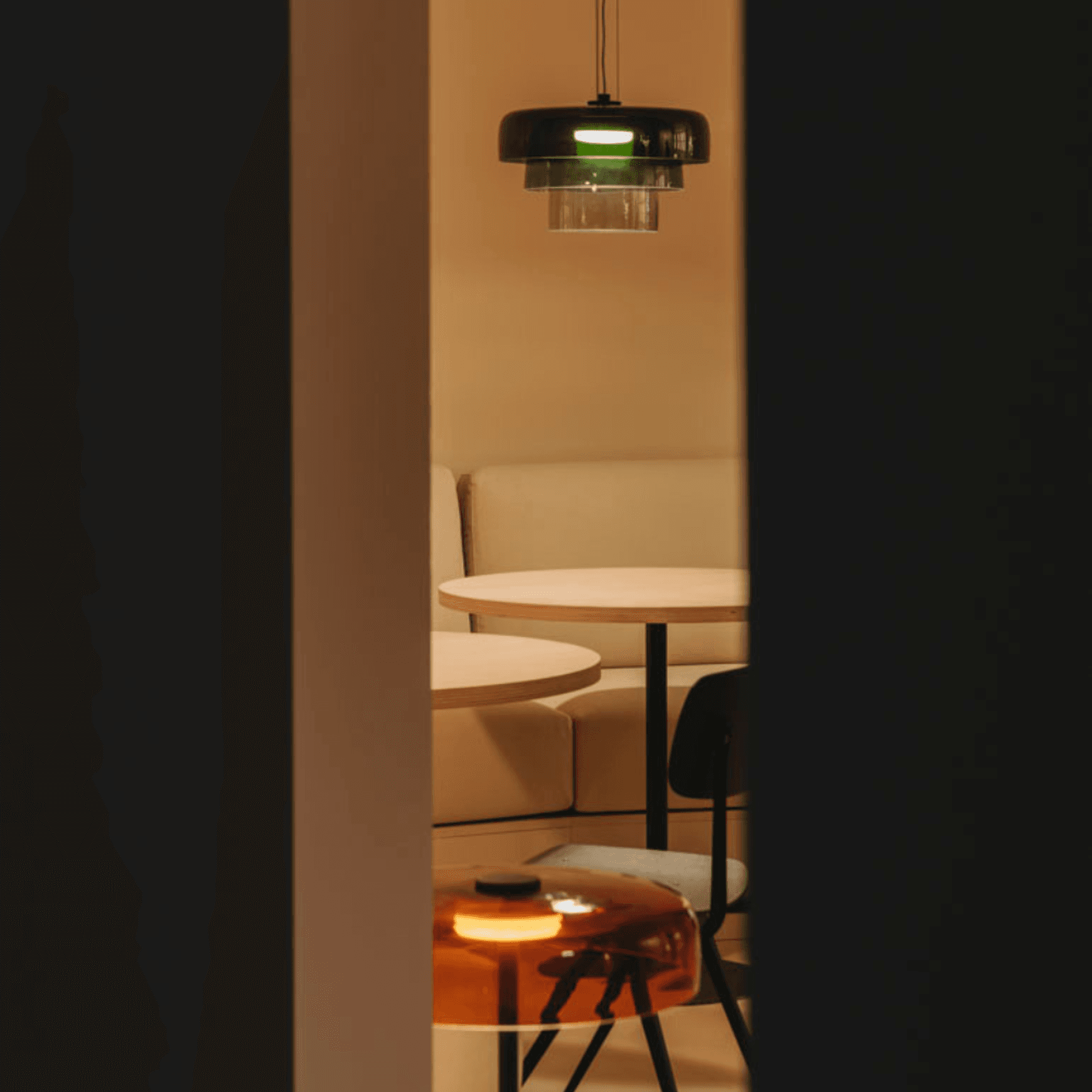Lark 3 Shade Pendant - 42 cm in Amber