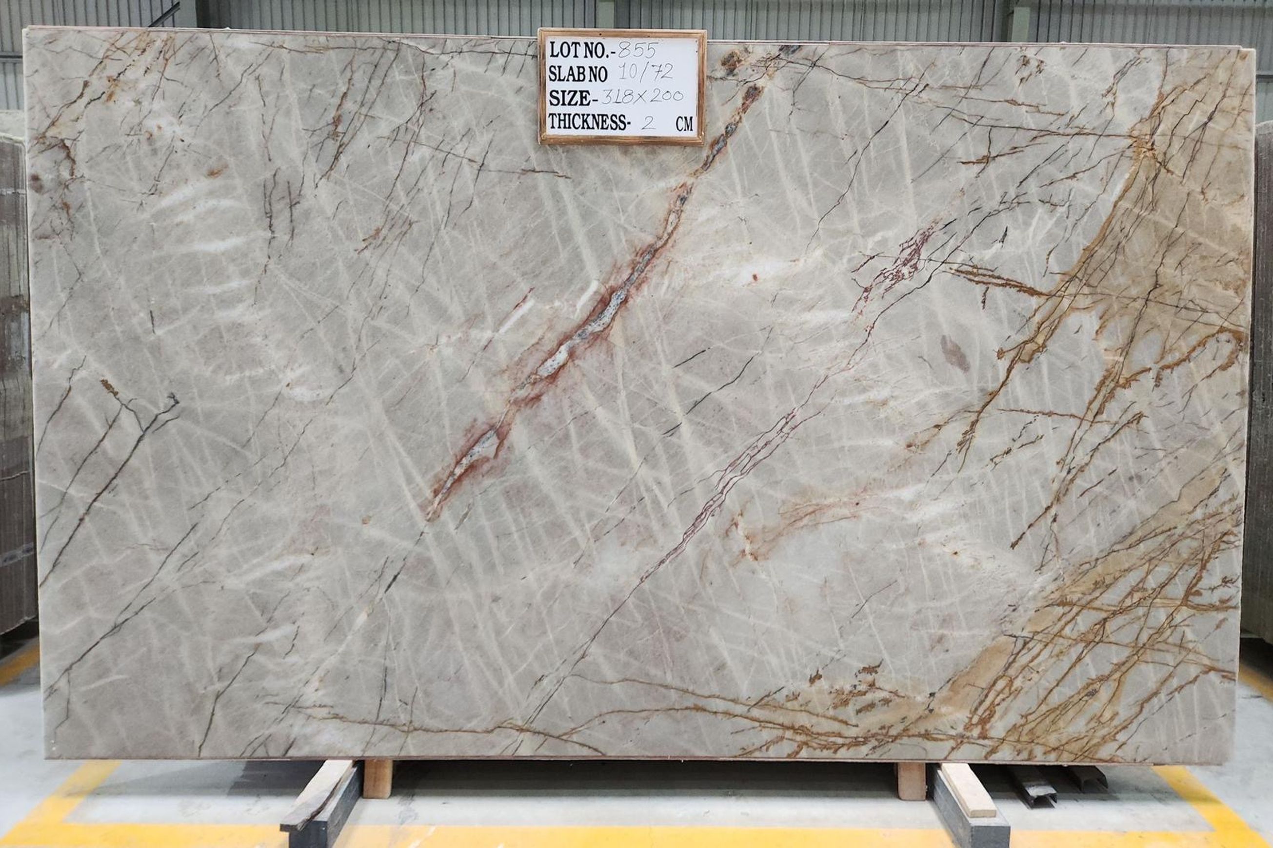 Cosmopolitan Quartzite | Natural Stone