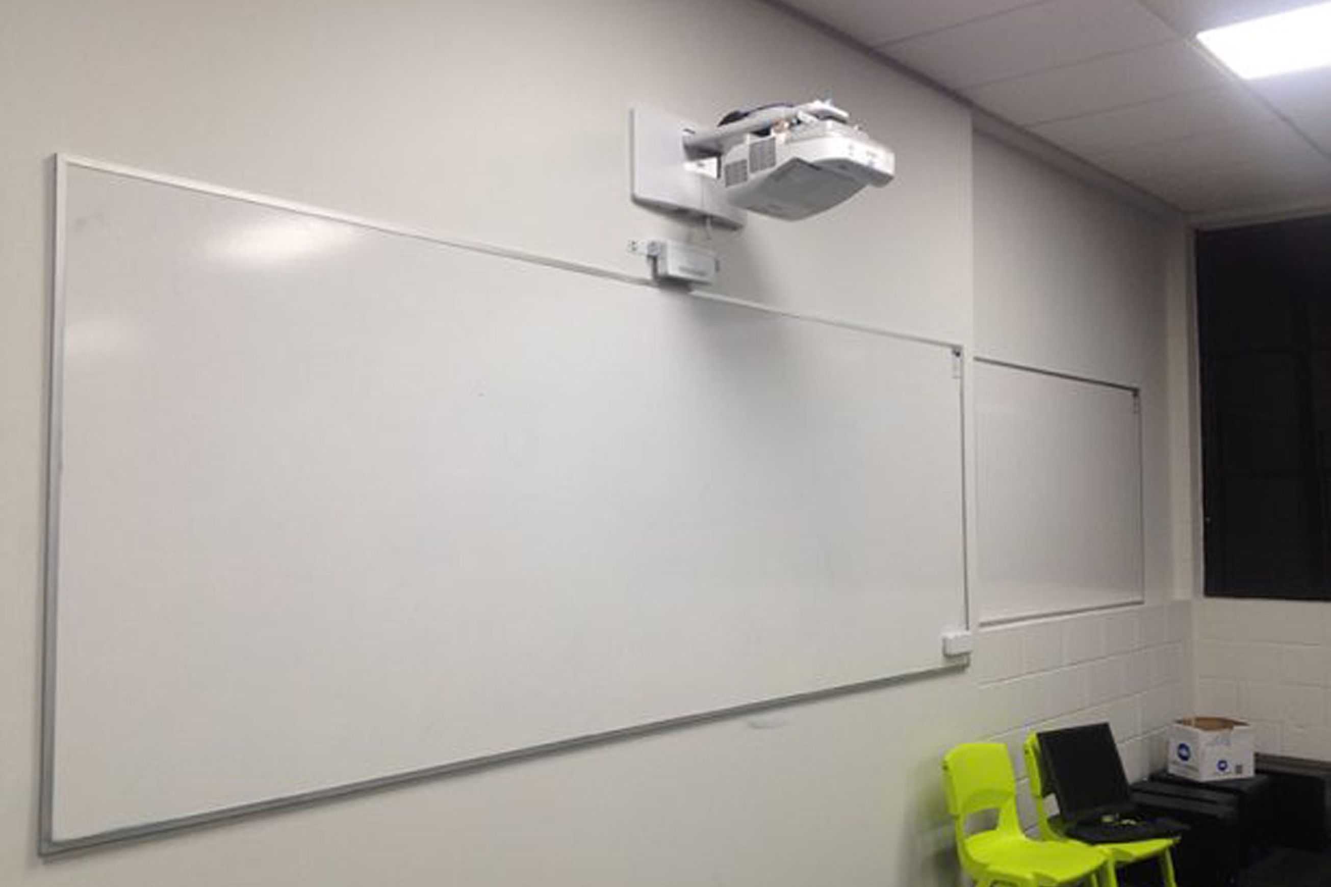 Flatline Series Interactive Whiteboard