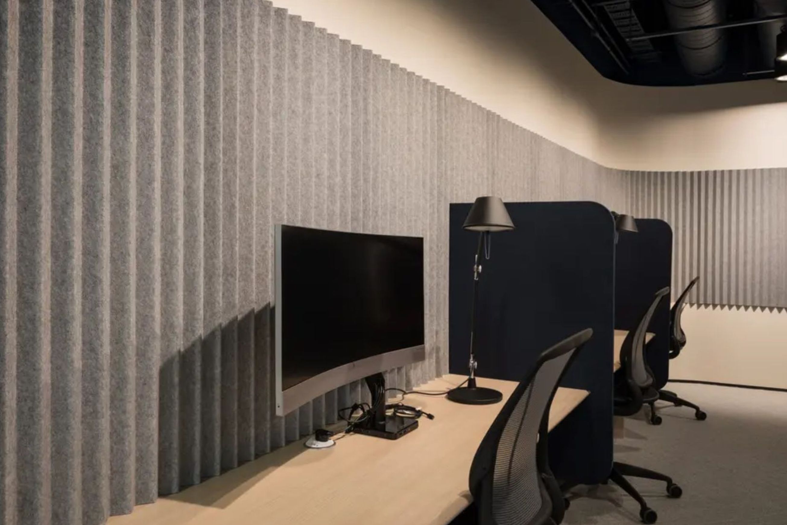 Cove Desk Dividers