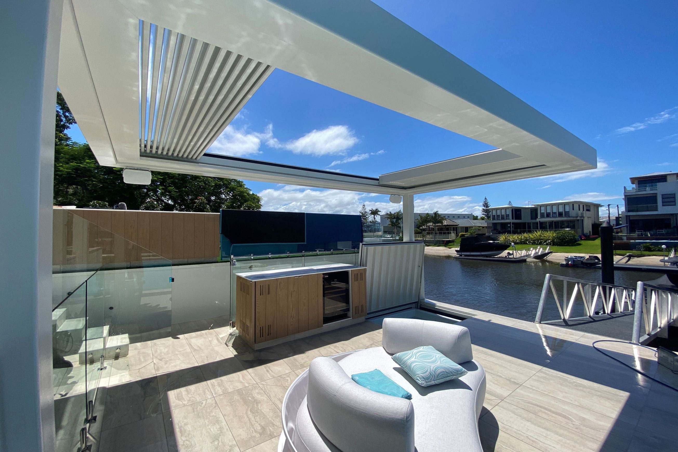 Louvretec Retractable Opening Roofs