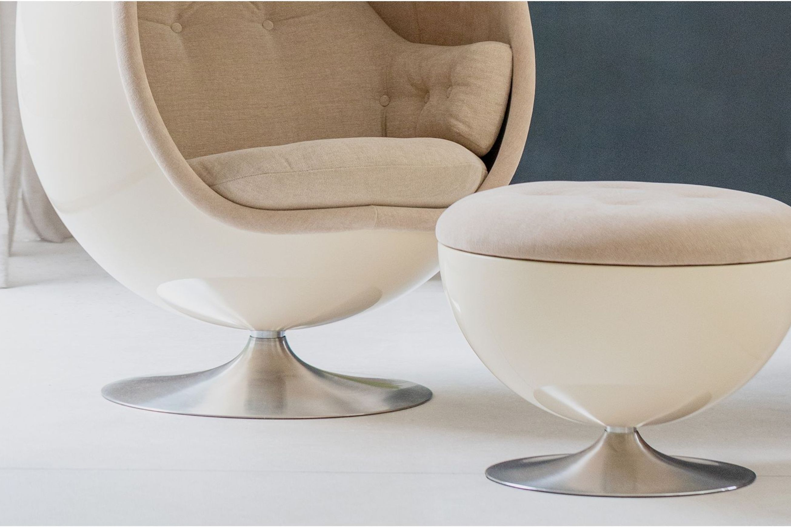 Ovalia Footstool
