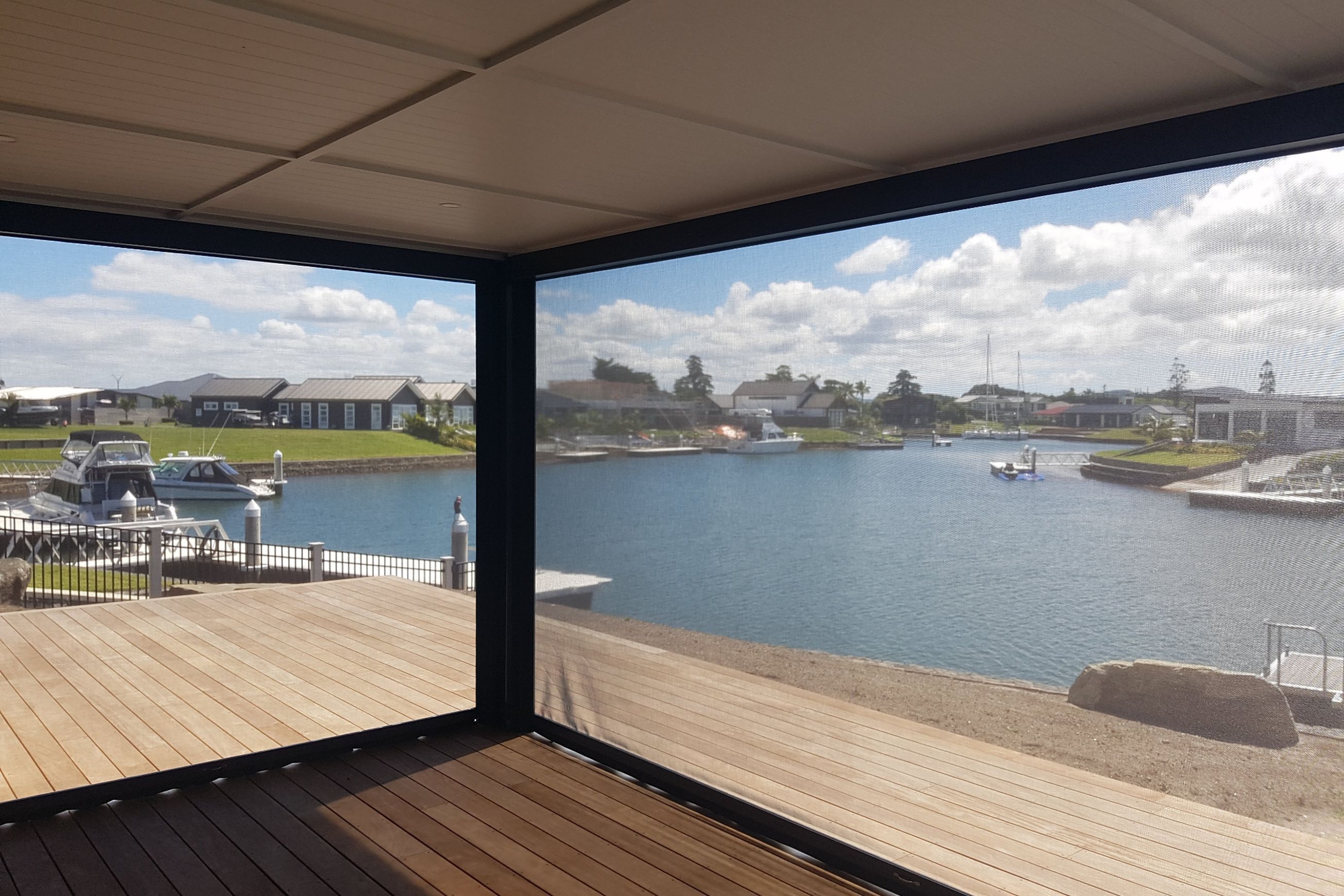 Solarzip® Outdoor Blind