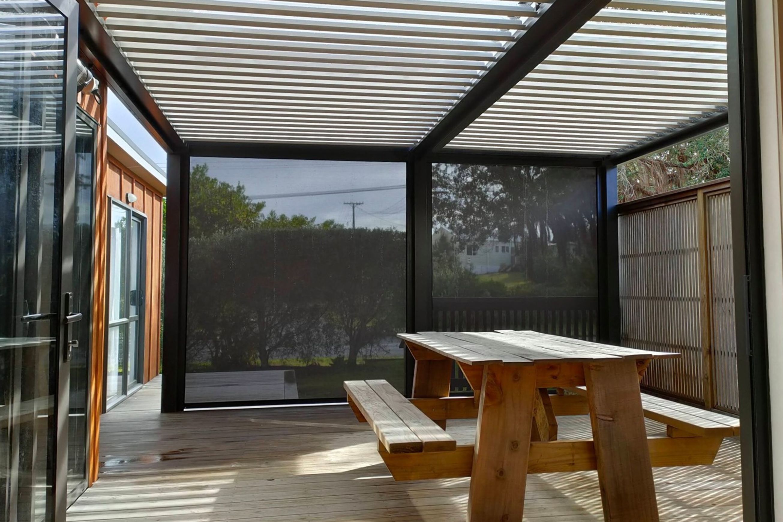 Solarzip® Outdoor Blind