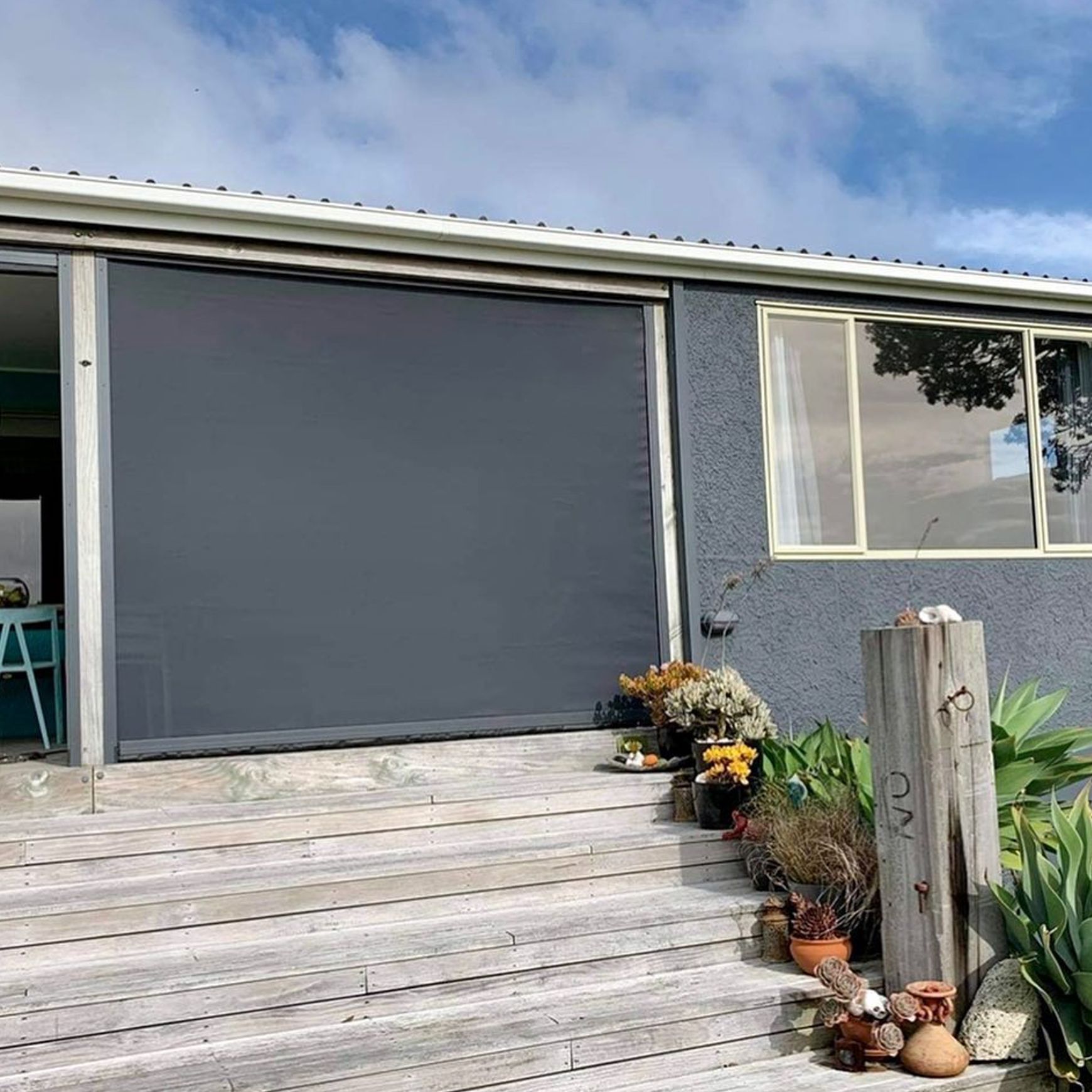 Solarzip® Outdoor Blind