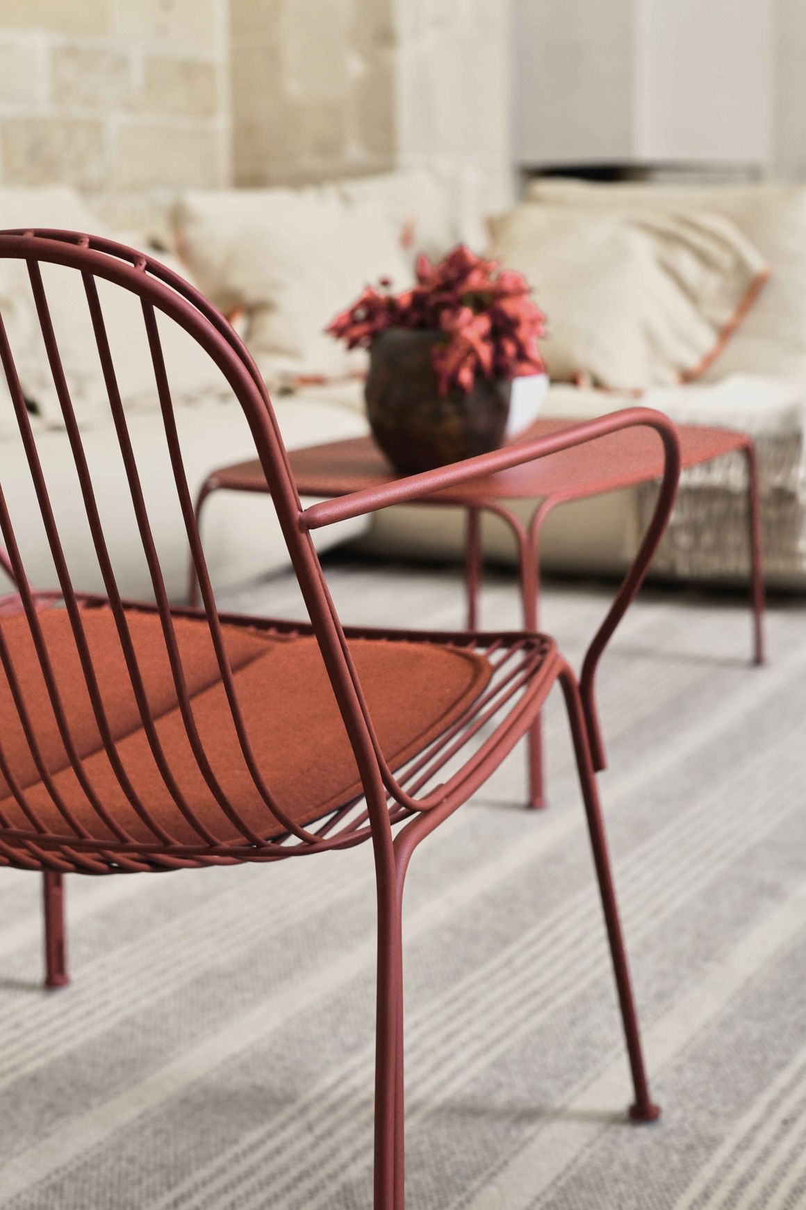 HiRay Armchair