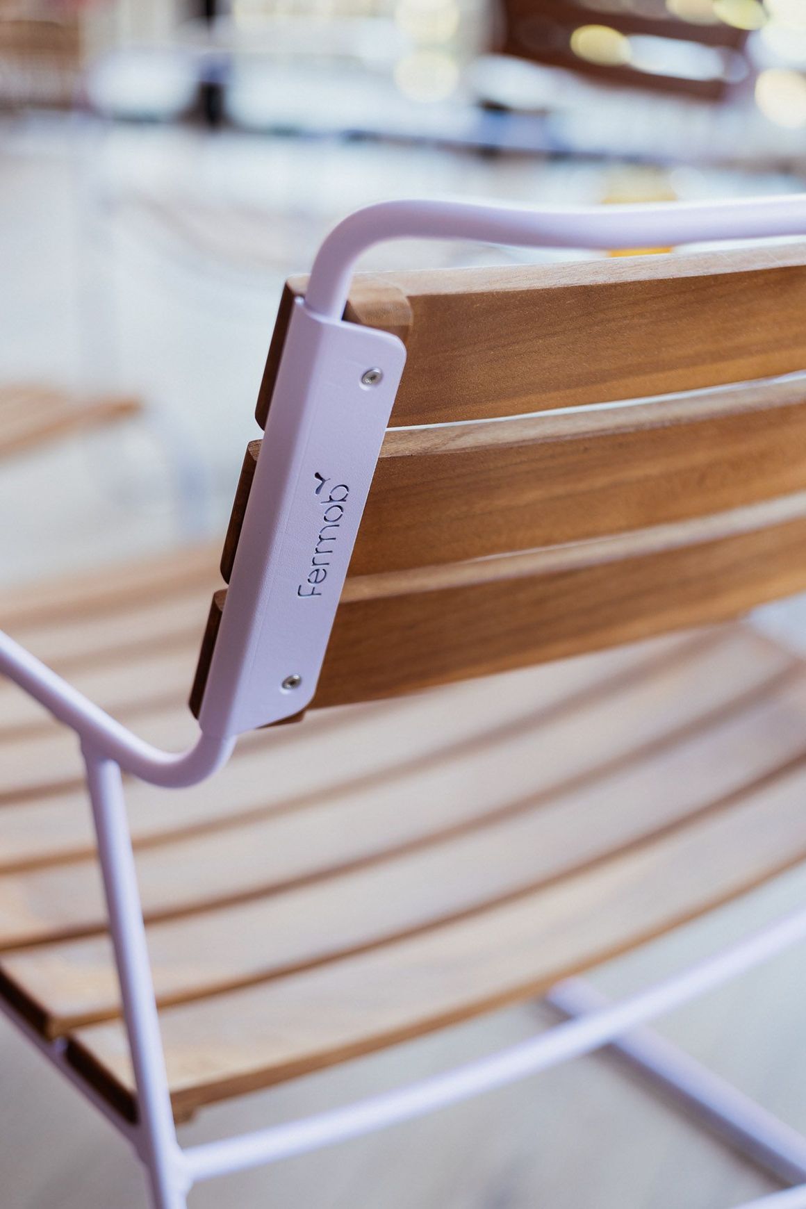 Surprising Low Armchair - Teak