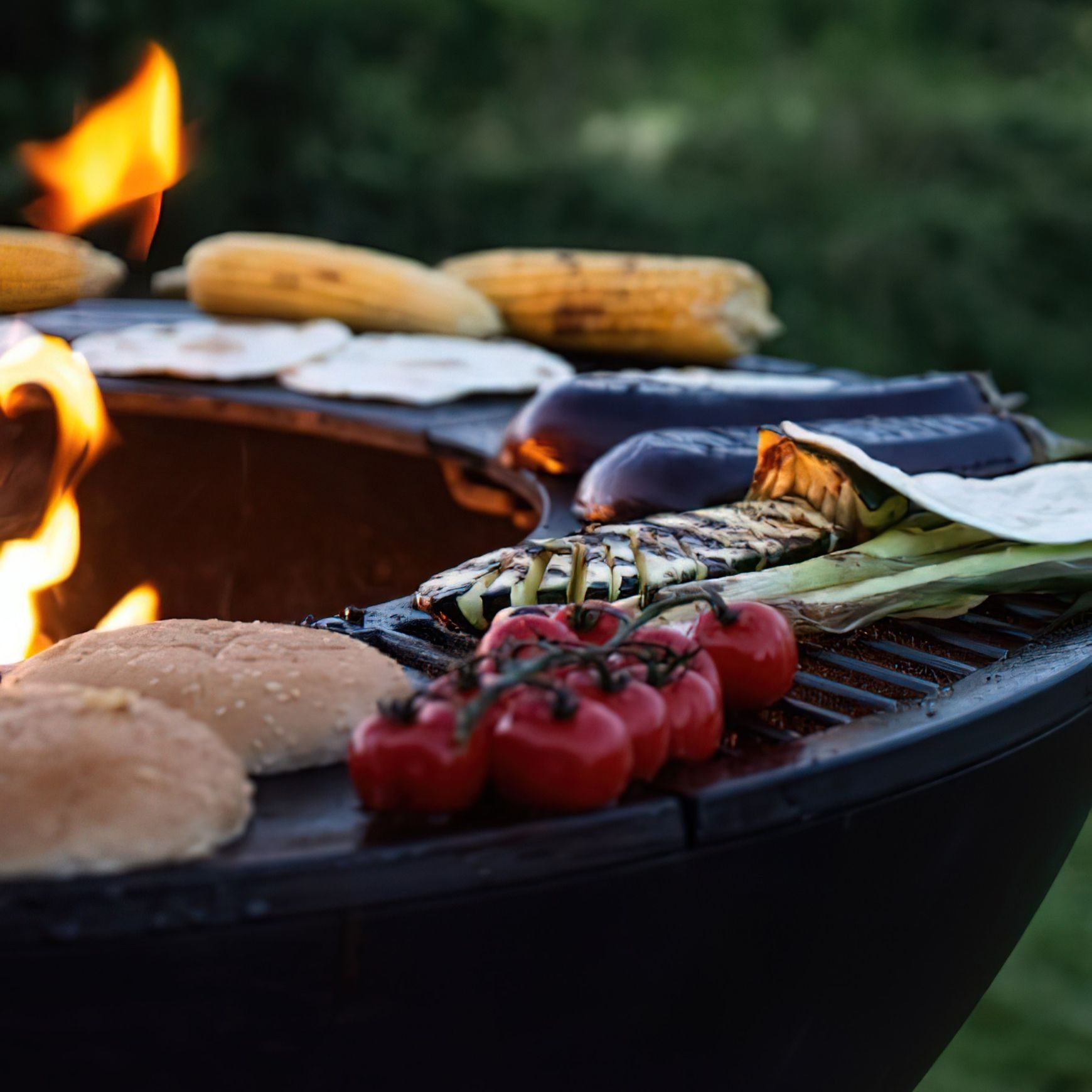Hergóm Meteor Cast Iron Fire Pit