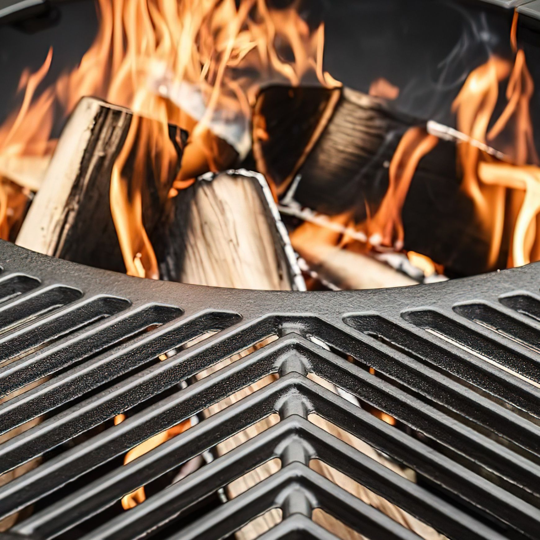 Hergóm Meteor Cast Iron Fire Pit