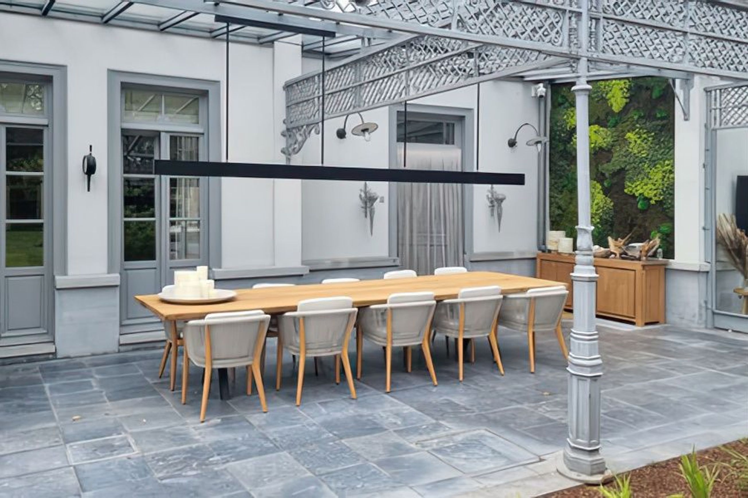 Beem Outdoor Light with Heating & Cooling