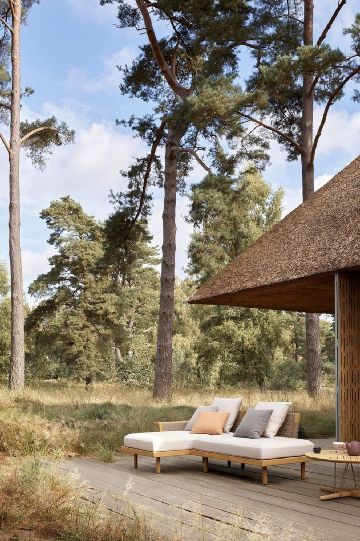 EOOS Embrace Outdoor Series