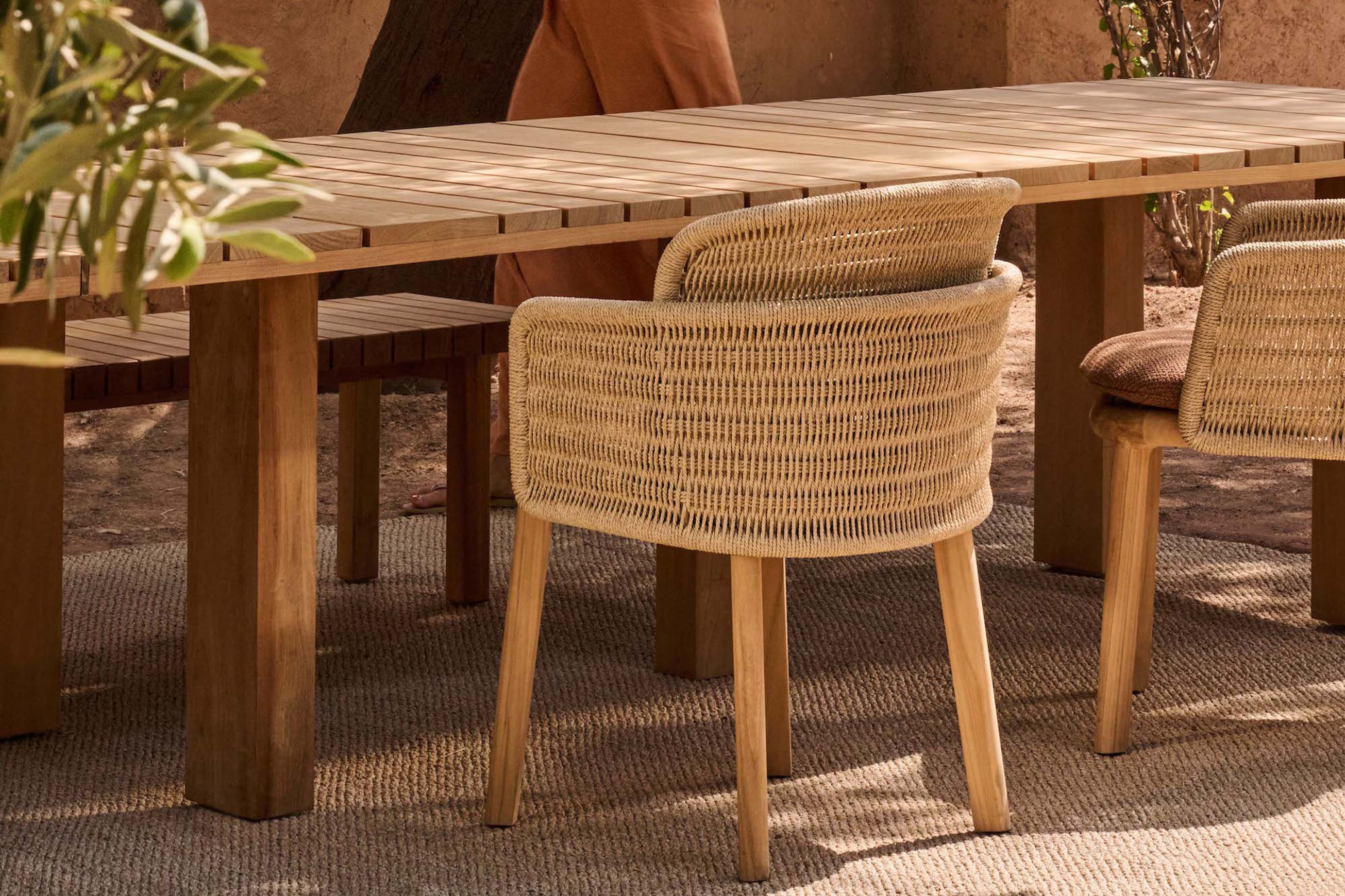 Vis a Vis | Bench