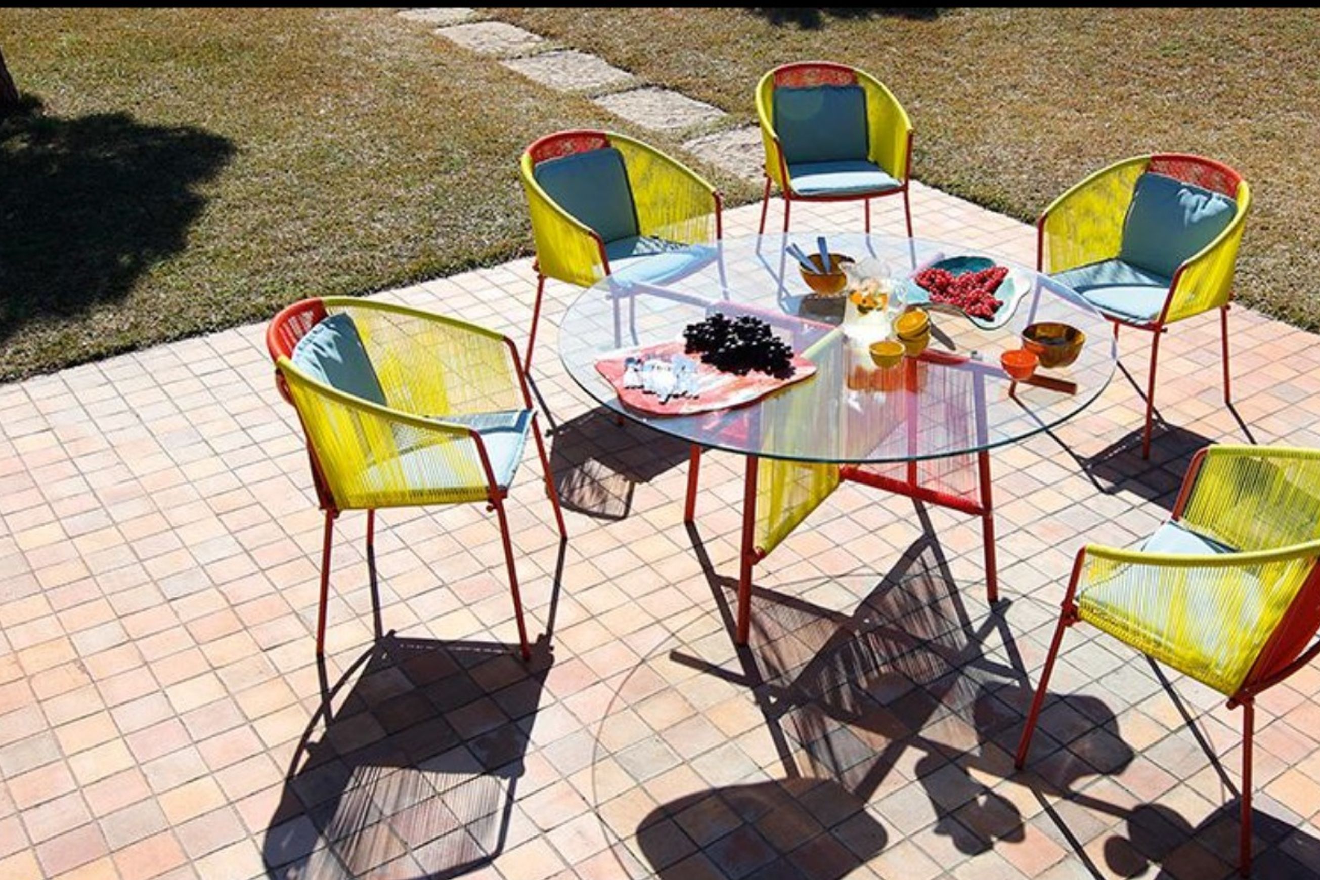 Traveler Outdoor Dining Armchair