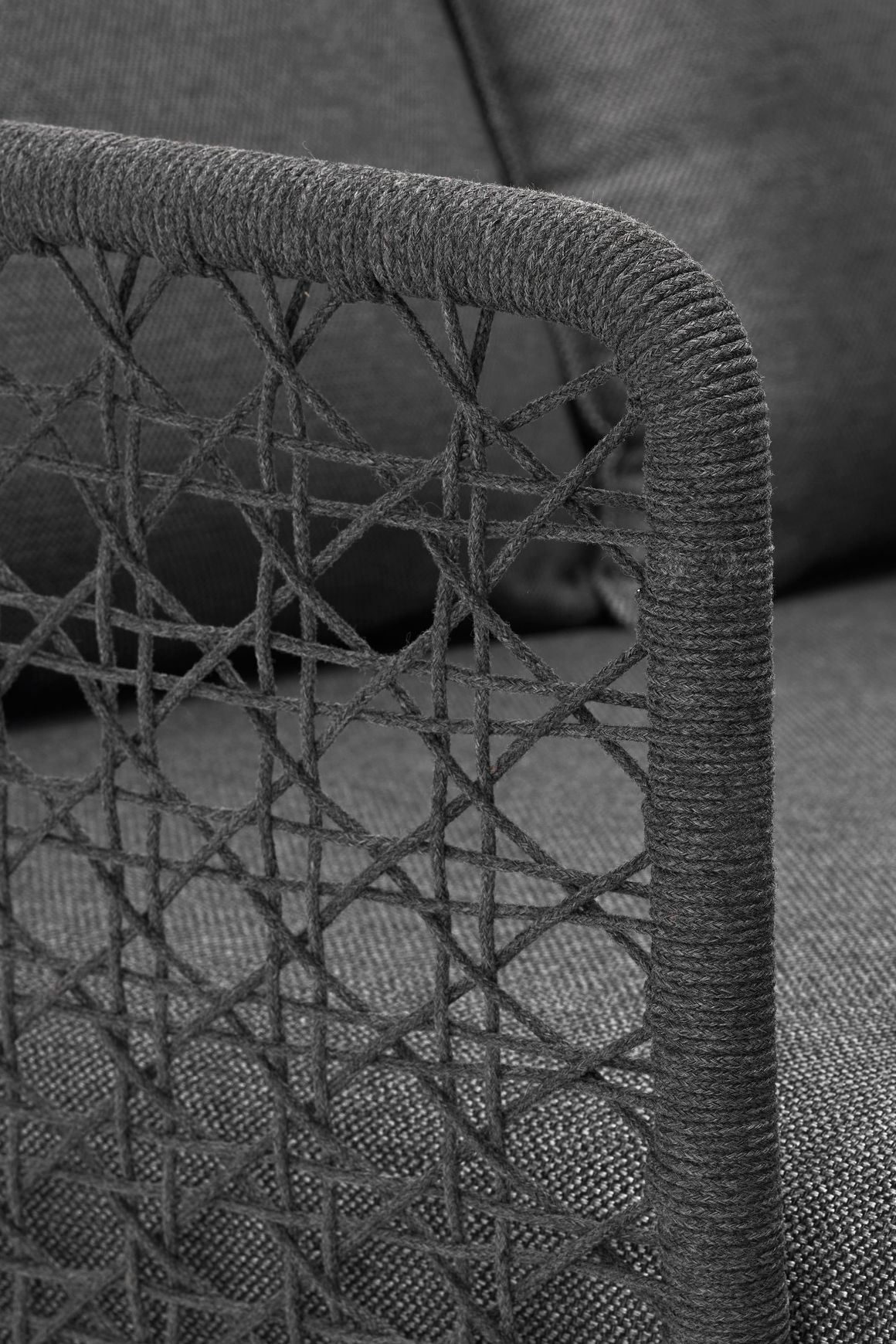 Aireys Woven Daybed