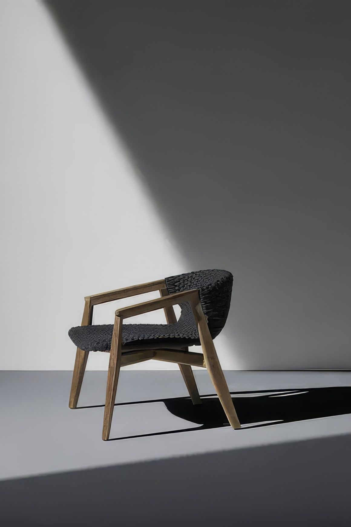ETHIMO KNIT Lounge Armchair