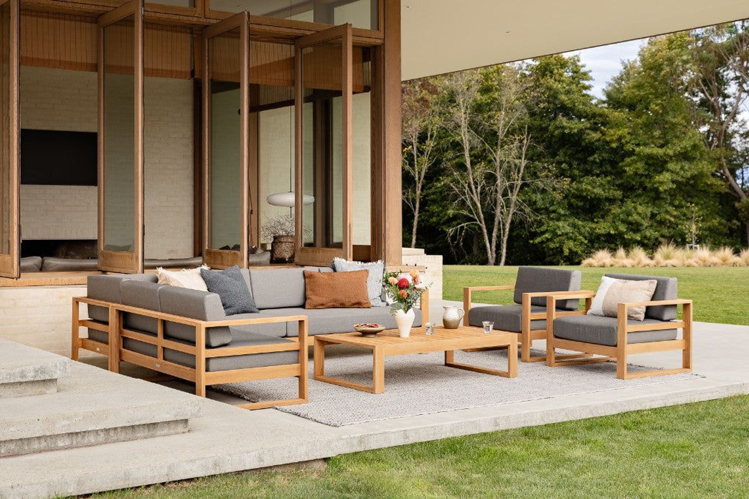 Tasman Teak Single Centre Section